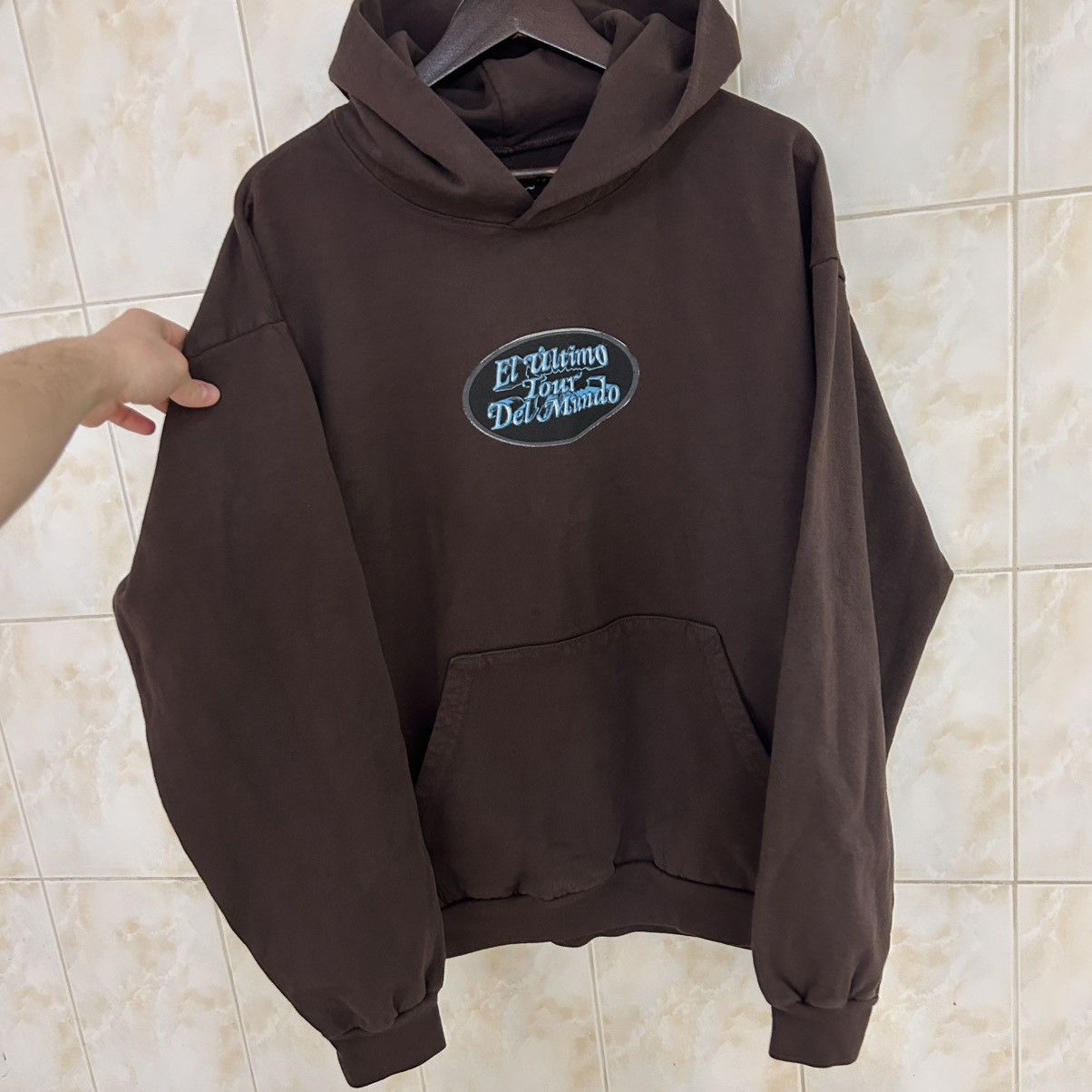 Vintage EL ÚLTIMO TOUR DEL MUNDO 2022 Hoodie Size US XXL / EU 58 / 5 - 3 Thumbnail