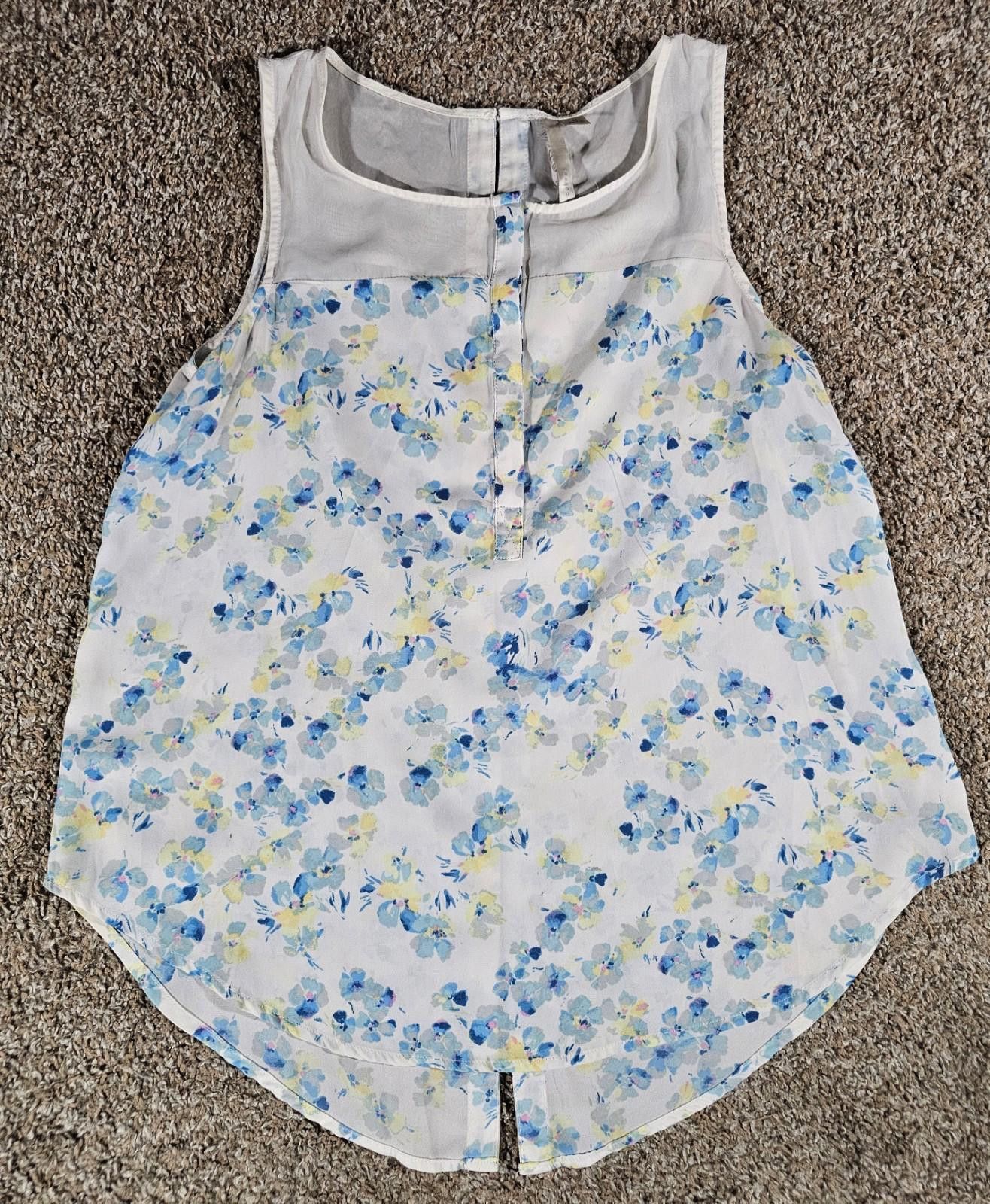 Other LC Lauren Conrad Medium White Blue Sleeveless Blouse Size M / US 6-8 / IT 42-44 - 1 Thumbnail