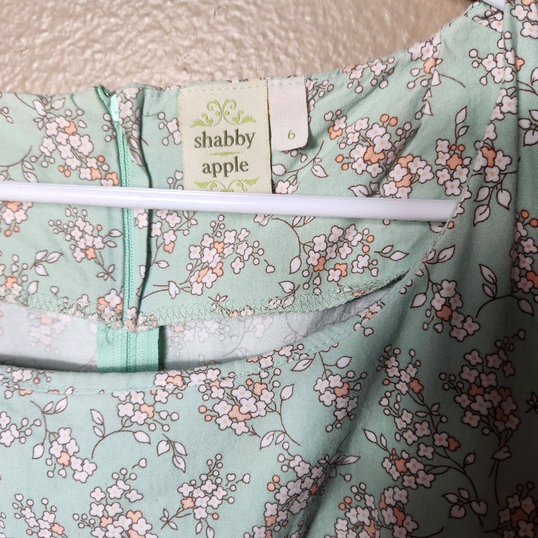 Apple Shabby Apple Mint Green Floral Cap Sleeve Boatneck Cotton Dress-Size 6 Women Casual Knee Length Size M / US 6-8 / IT 42-44 - 2 Thumbnail