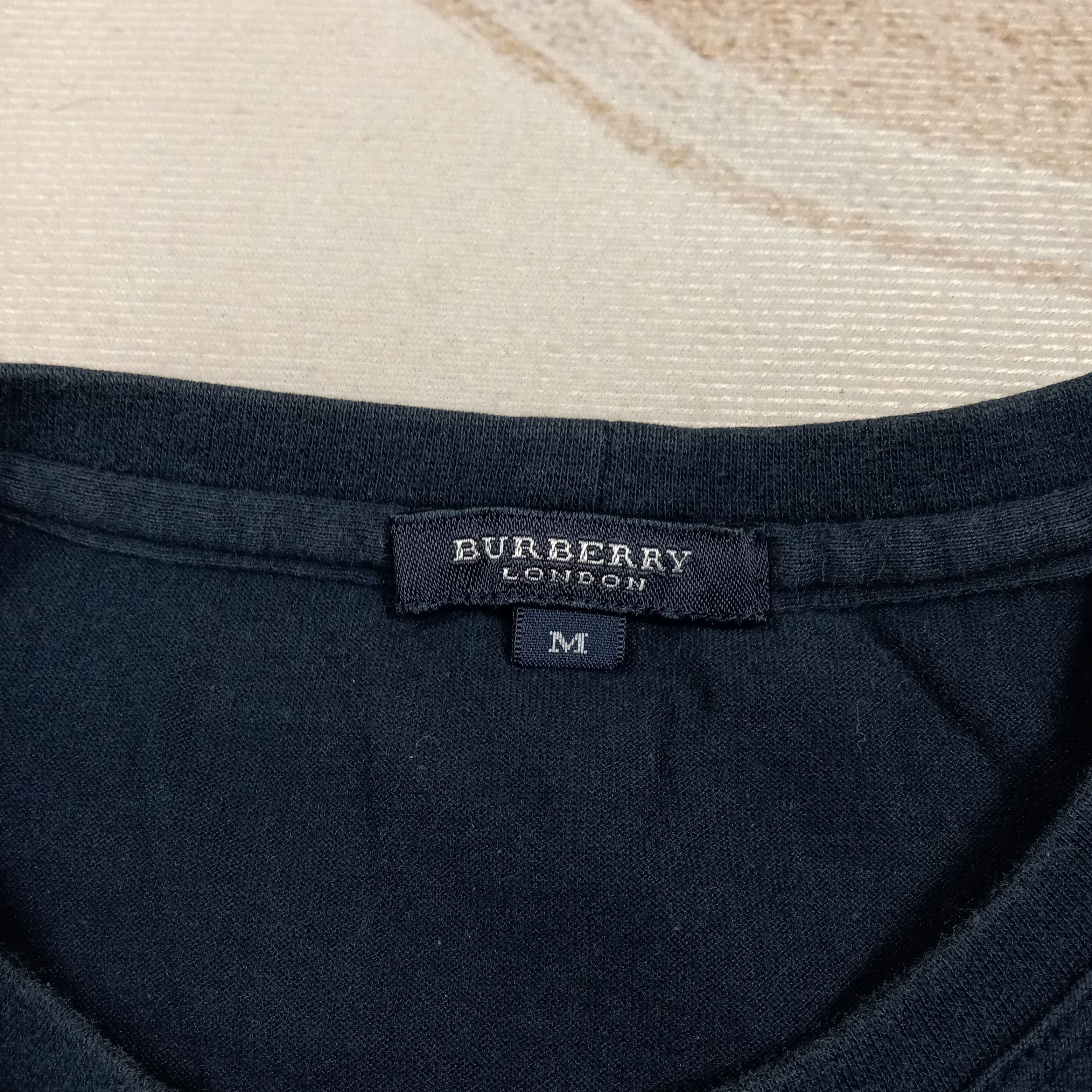 Burberry Burberry London Designer Brand Logo Tshirt C285N54 Size US M / EU 48-50 / 2 - 5 Thumbnail