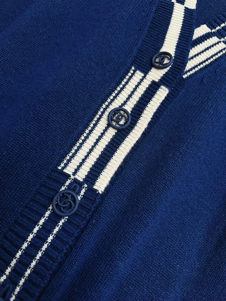 Chanel Chanel 19p blue stitching white edge letter logo knitted c Size XS / US 0-2 / IT 36-38 - 3 Thumbnail