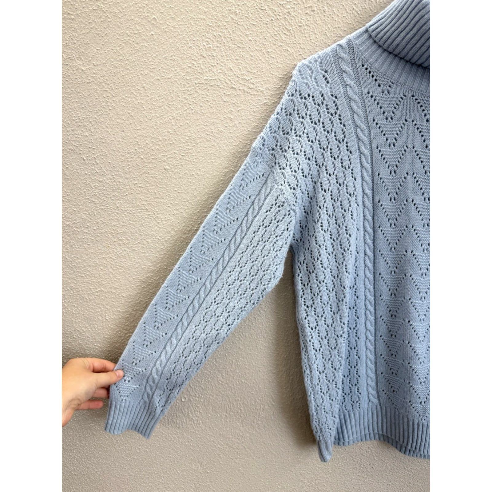 Vintage Unbranded Womens Sweater Size Large Blue Open Knit Long Sleeve Turtleneck Size L / US 10 / IT 46 - 2 Thumbnail