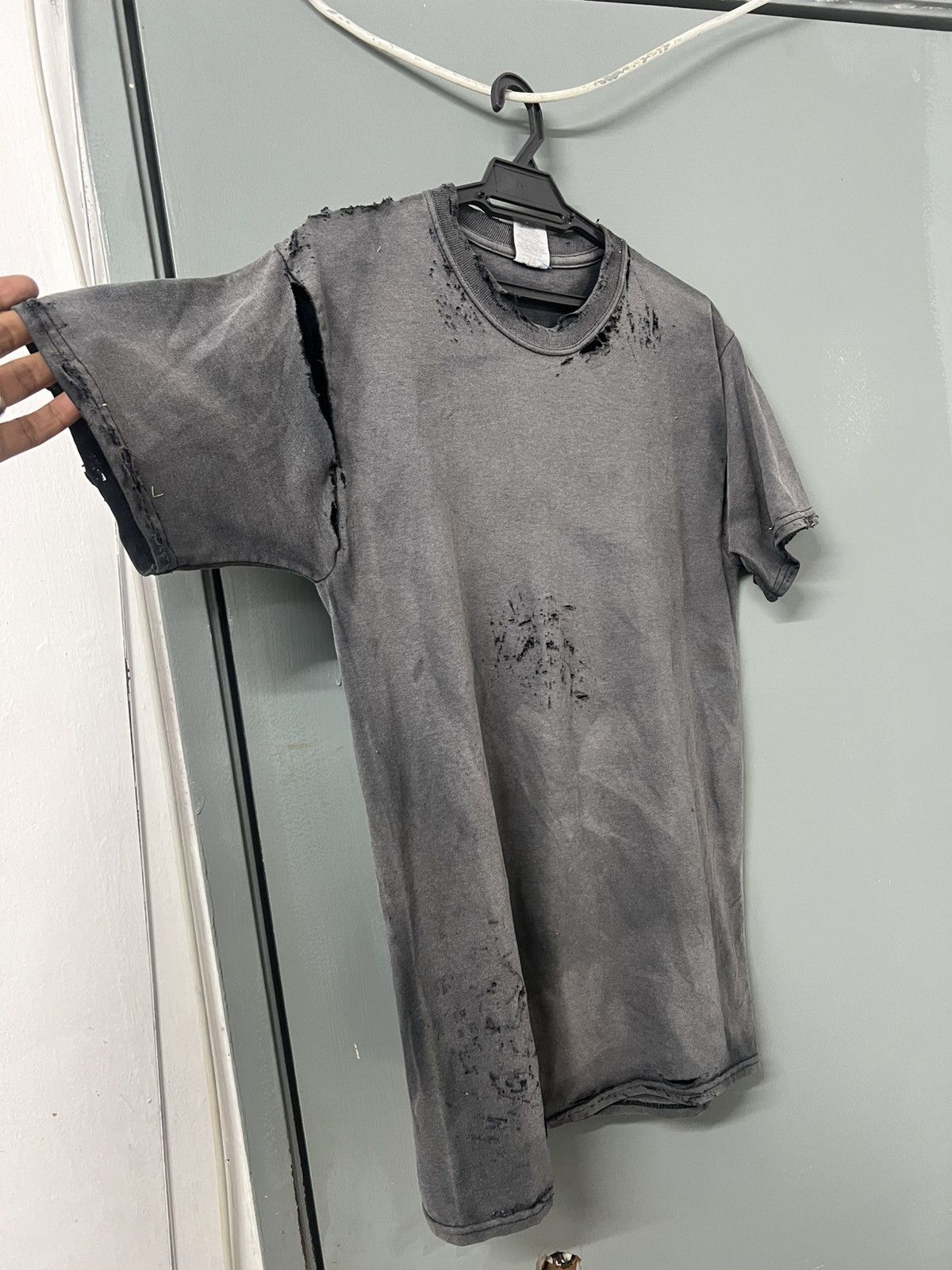 Vintage THRASHED SUN FADED ERD GRUNGE T-SHIRT Size US M / EU 48-50 / 2 - 1 Thumbnail