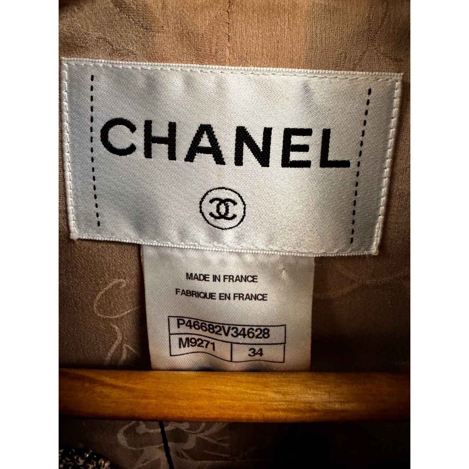 Chanel Chanel 2016 Bouclé Wool Skirt Jacket Suit FR38 Size XS / US 0-2 / IT 36-38 - 8 Thumbnail