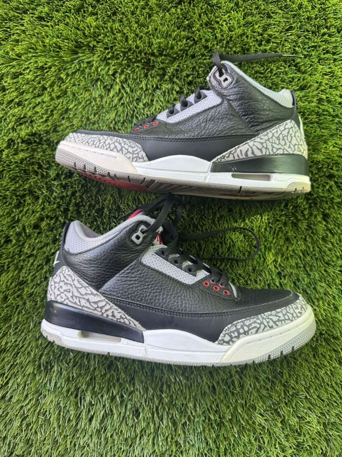 Nike Air Jordan 3 Retro OG Size US 8.5 / EU 41-42 - 3 Thumbnail
