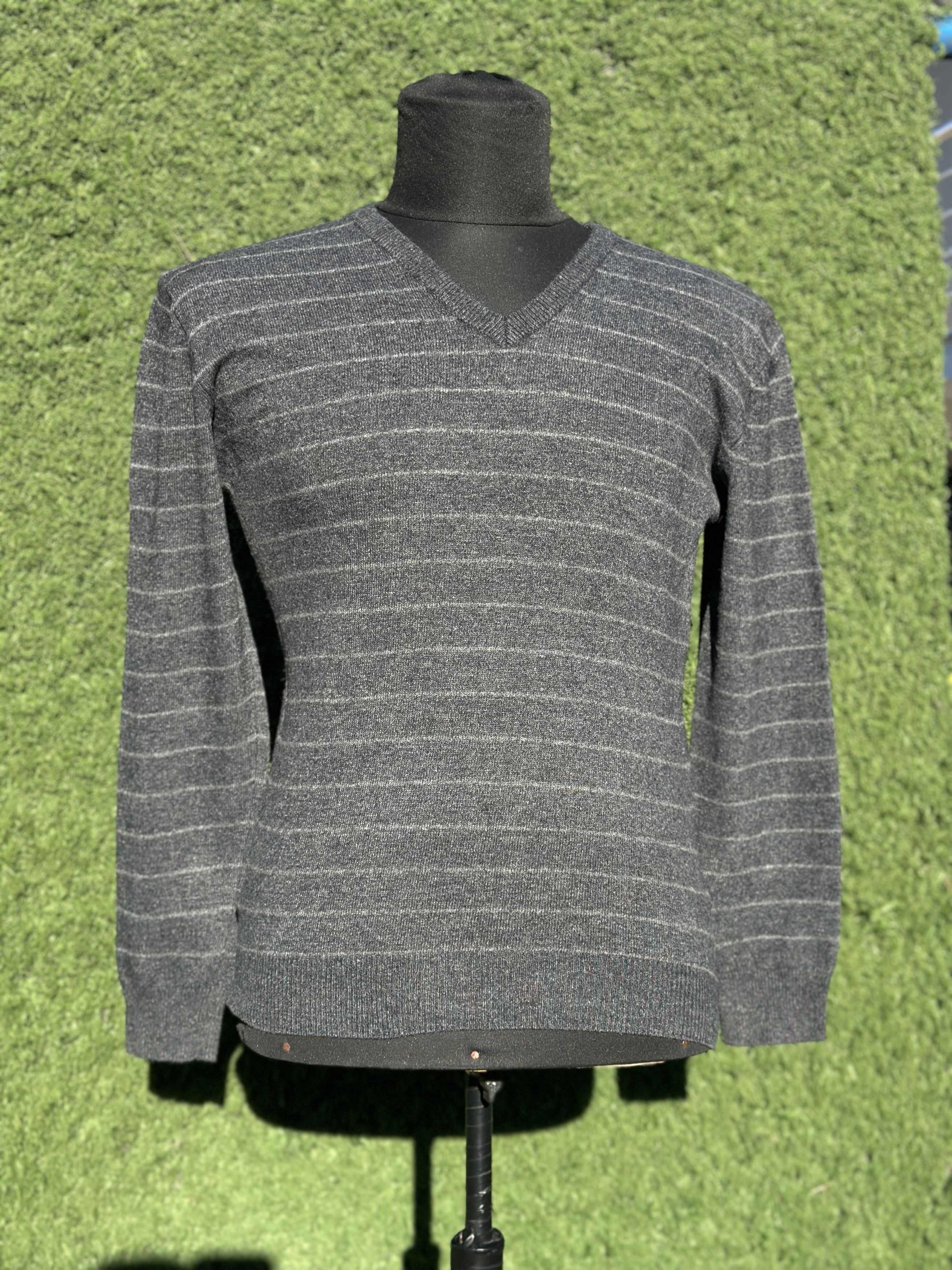 Prada Prada Wool Cashmere V Neck Striped Knit Sweater Size 46 S M Size US M / EU 48-50 / 2 - 2 Thumbnail