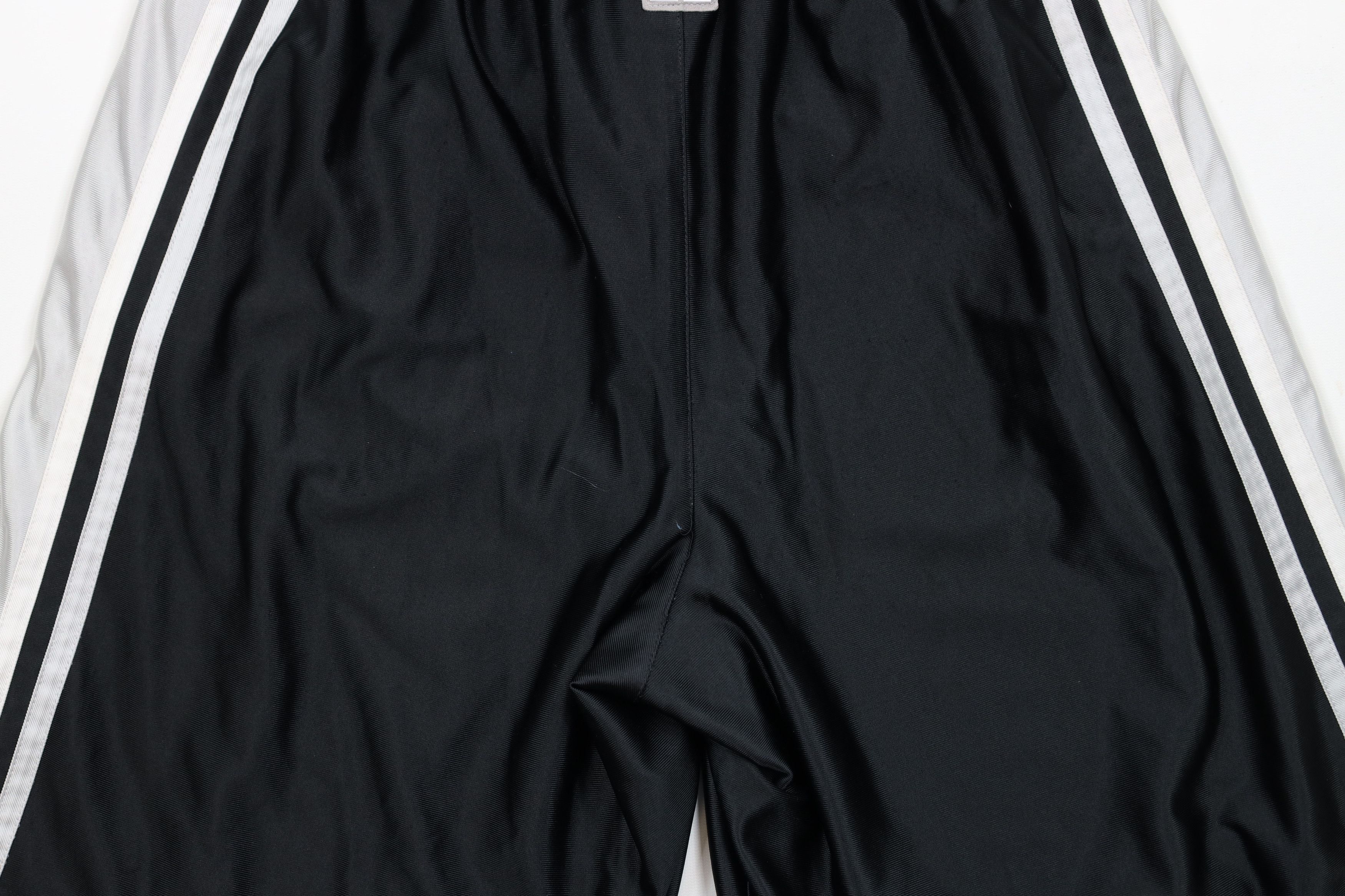 Nike × Vintage Vintage Nike Scott Mini Swoosh Heavy Basketball Shorts Size US 36 / EU 52 - 13 Thumbnail