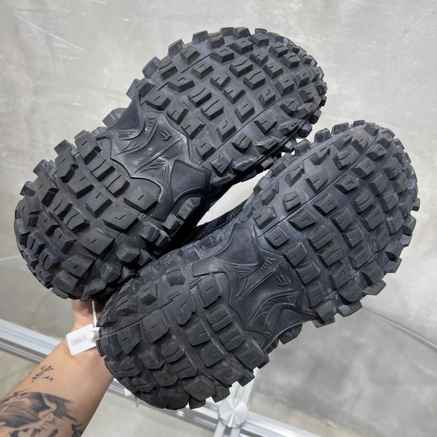Balenciaga BLCG Tire Sneaker Black 41 Size US 8 / EU 41 - 7 Thumbnail