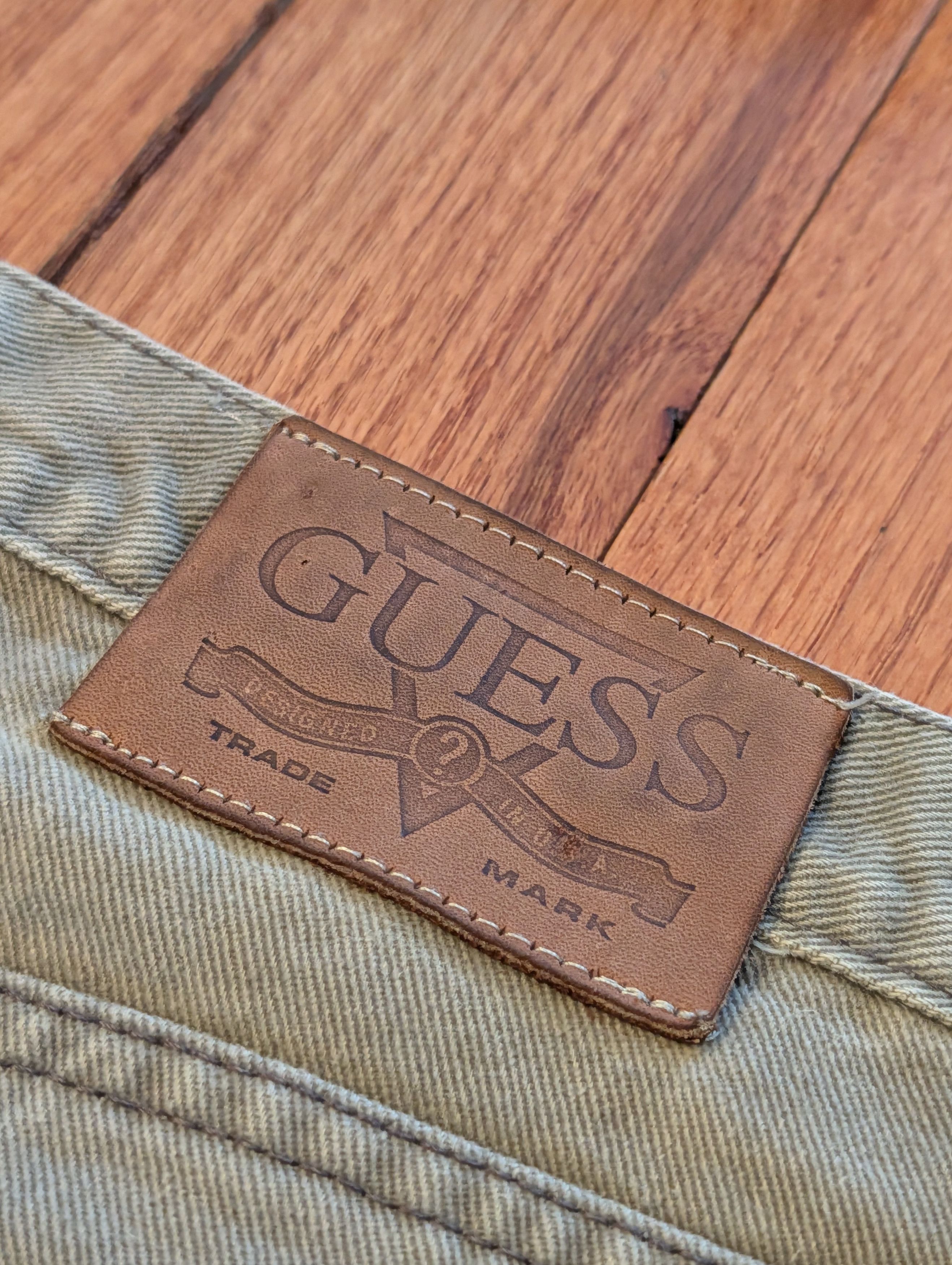 Guess Vtg Guess Jeans American Tradition Baggy 90s Tan Khaki Size US 33 - 3 Thumbnail