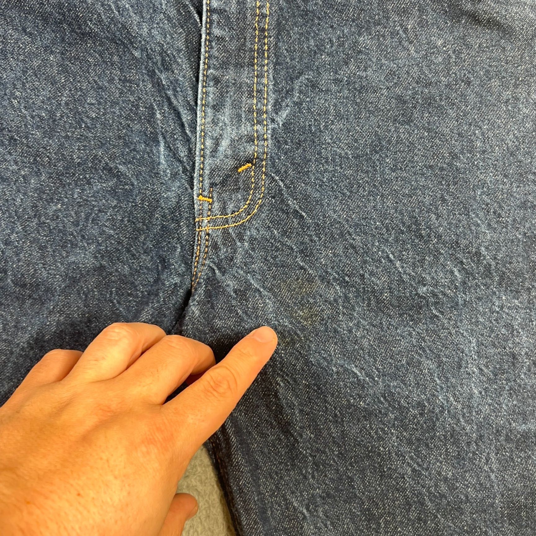 Levi's VINTAGE Levi's Bermuda Shorts Men's 35 Distressed Blue Denim 8" Inseam Classic Size US 35 - 2 Thumbnail