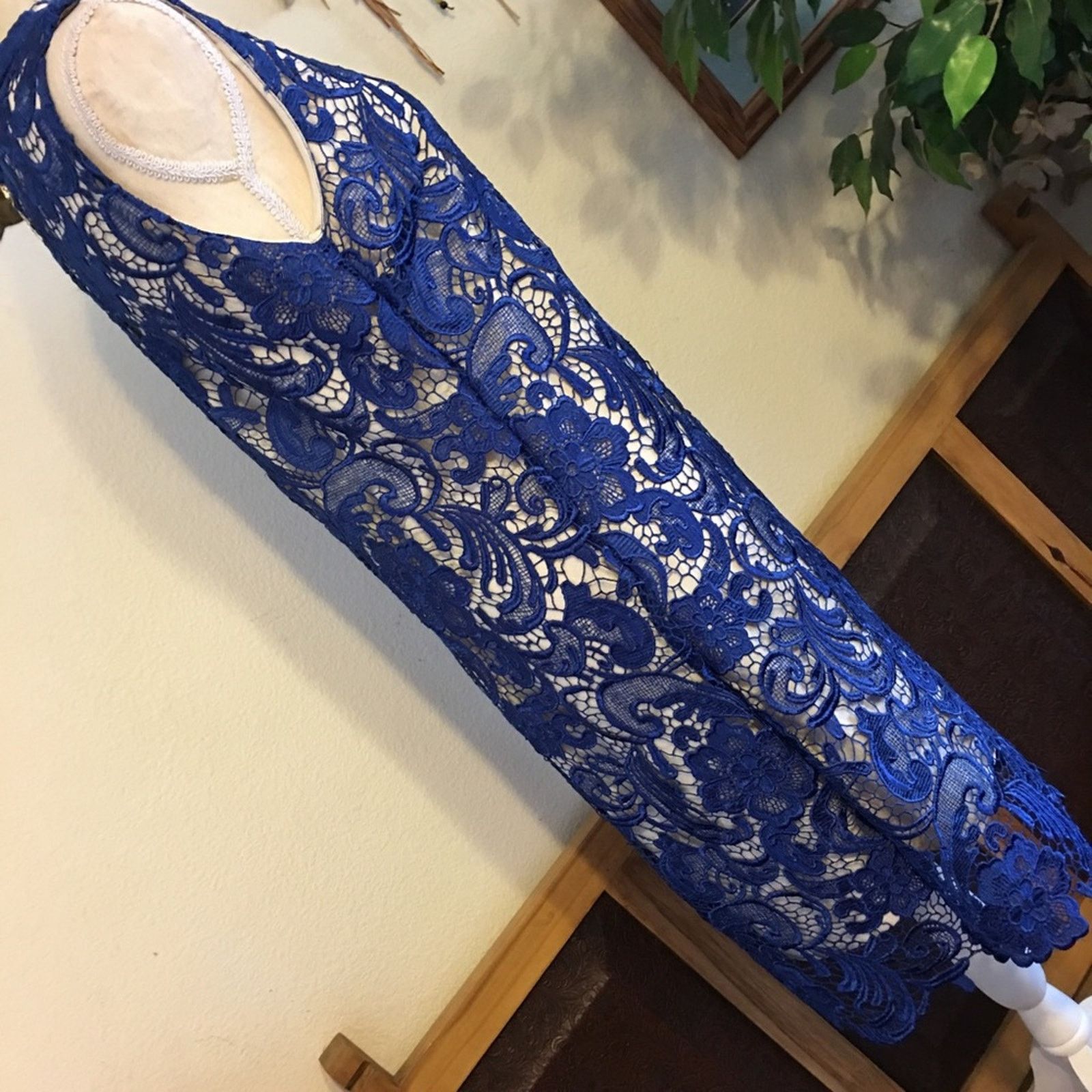Other Lily.J London royal blue high neck lace dress Size M / US 6-8 / IT 42-44 - 4 Thumbnail