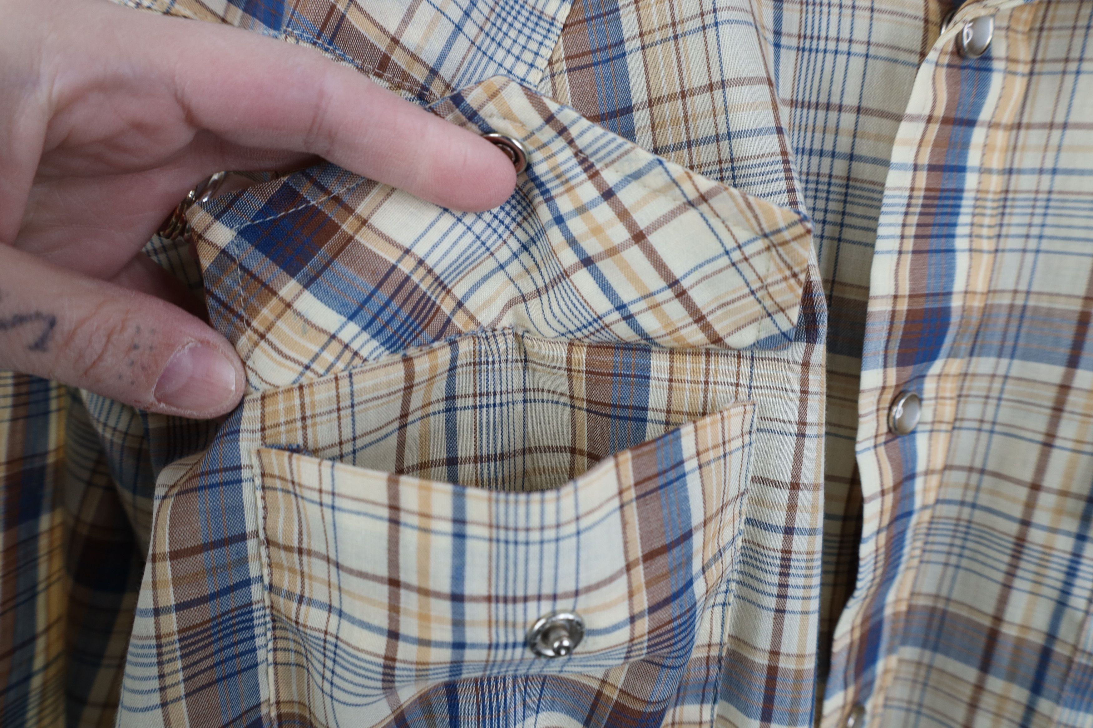 Vintage Vintage 70s Streetwear Rodeo Cowboy Snap Button Shirt Plaid Size US XL / EU 56 / 4 - 7 Thumbnail