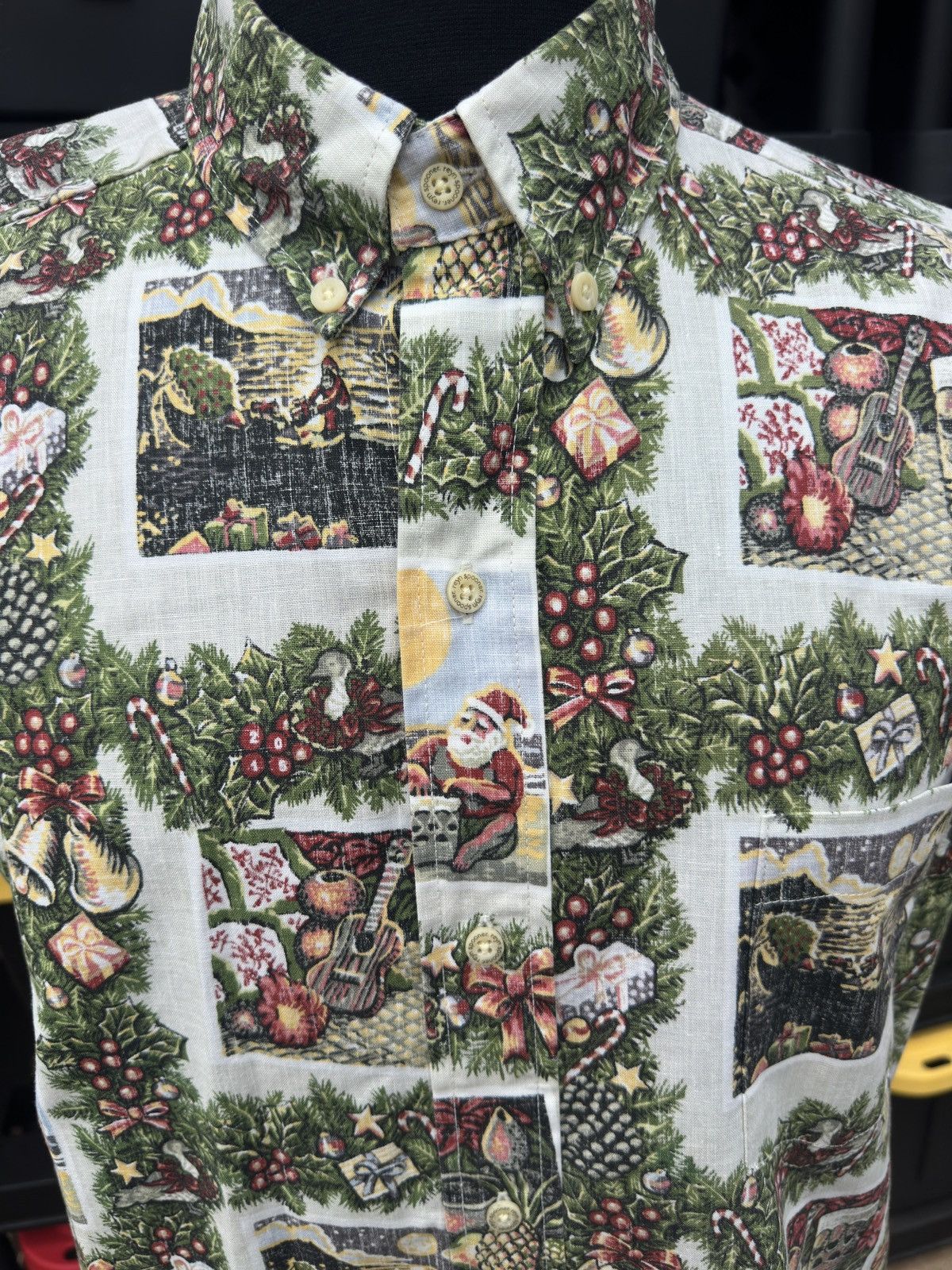 Reyn Spooner Reyn Spooner Mele Kalikimaka Christmas Hawaiian Shirt Men M Size US M / EU 48-50 / 2 - 3 Thumbnail
