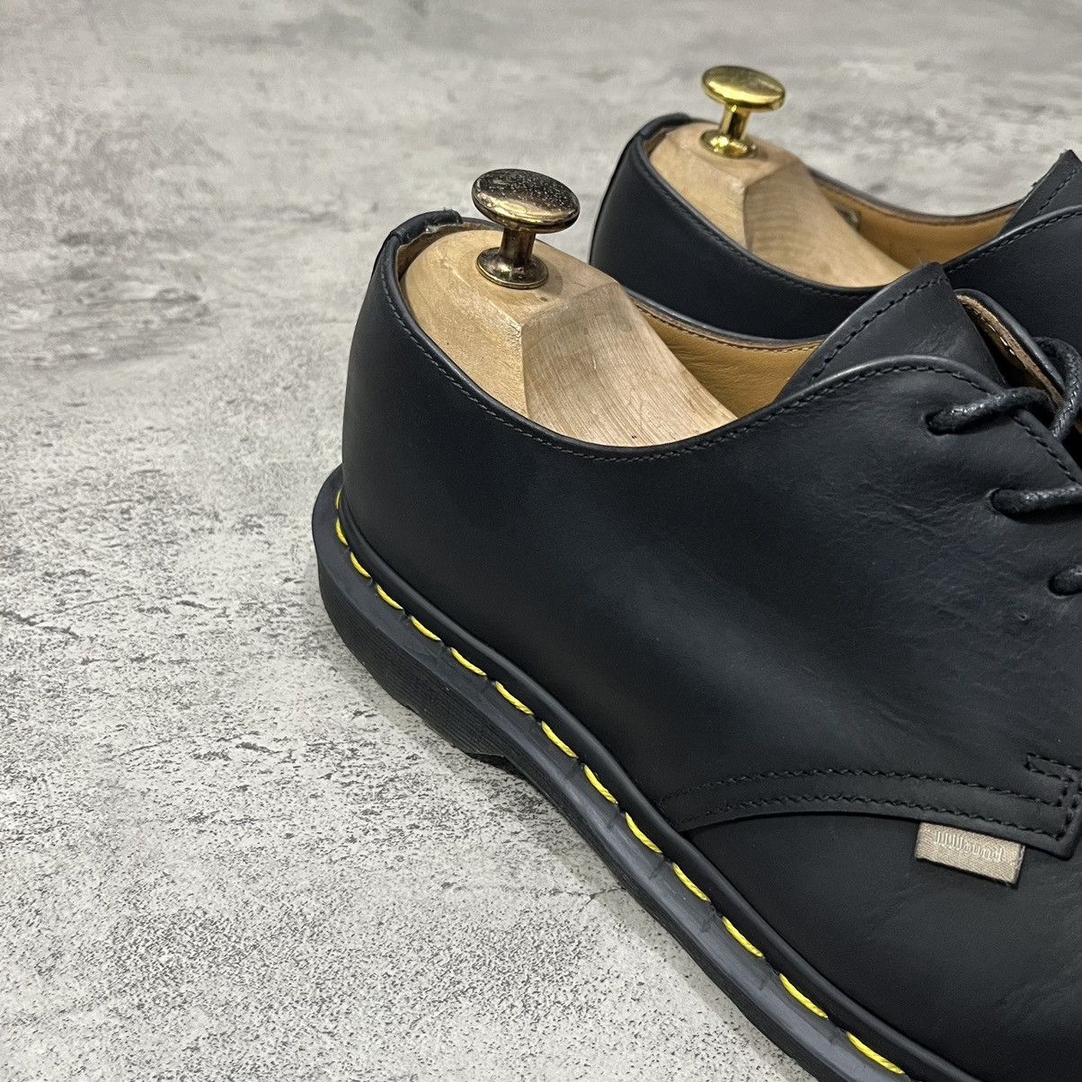 Dr. Martens × JJJJound JJJJound x Dr. Martens Archie II Crazy Leather Shoes - Black Size US 9 / EU 42 - 5 Thumbnail