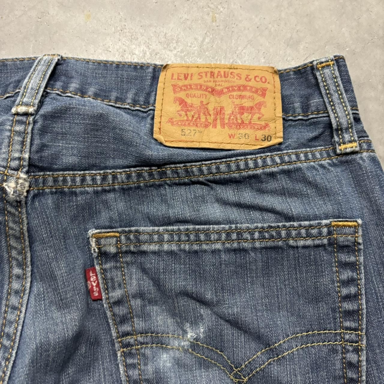 Levi's × Vintage Crazy Vintage Y2K/2000s Grunge Dark Wash Levis Denim Jeans! Size US 30 / EU 46 - 7 Thumbnail