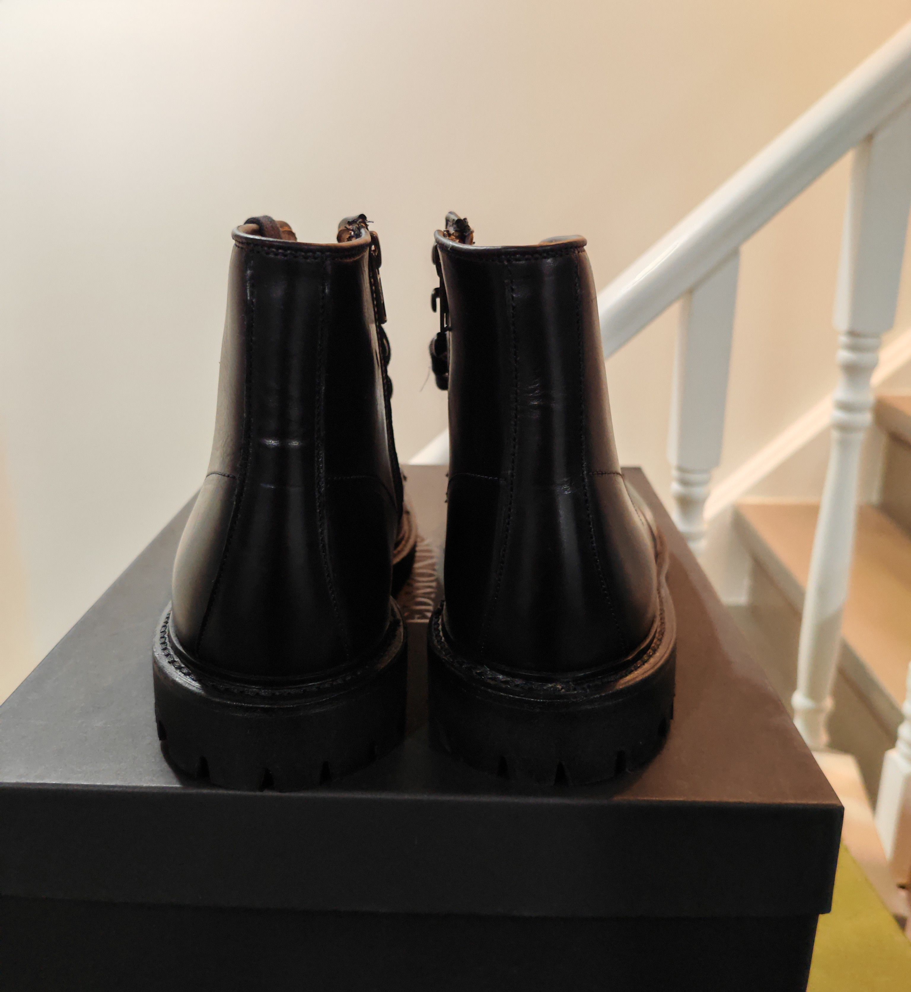 Allen Edmonds Higgins Mill Zip Boot with Lug Sole Size US 8 / EU 41 - 9 Thumbnail