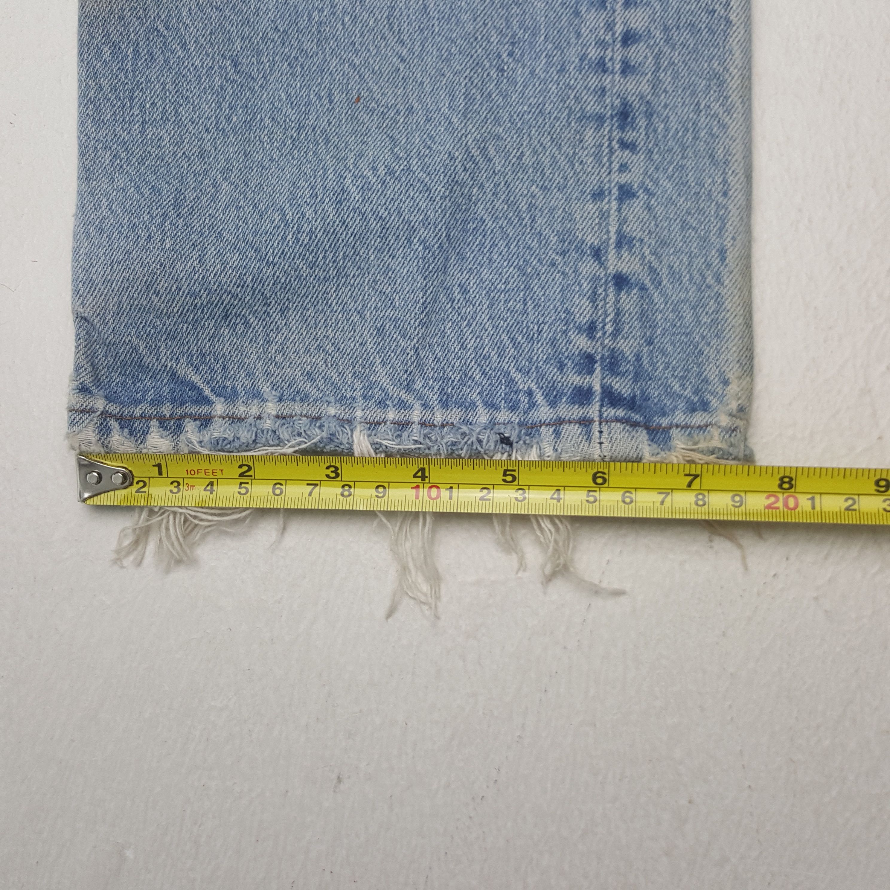 Levi's Vintage Clothing Vintage Levi's 501 USA Distressed Denim Jeans Size US 30 / EU 46 - 11 Thumbnail