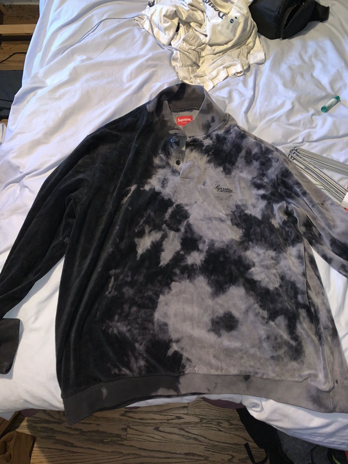 Supreme Supreme Tie-dye buttoned crewneck Size US XL / EU 56 / 4 - 2 Thumbnail