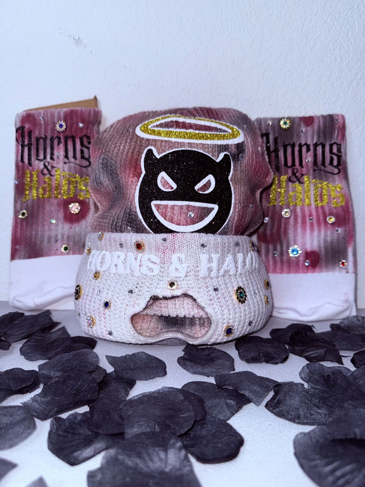 Other Horns & Halos “ SKII-TtLeZ” Ski-Mask & Socks Size ONE SIZE - 1 Thumbnail