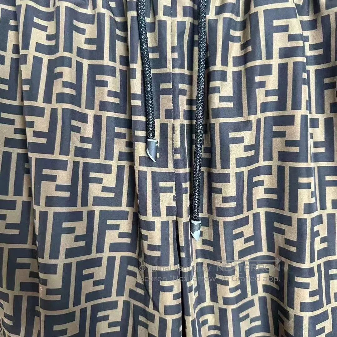 Fendi Fendi All-over Logo Sweatpants. Size US 30 / EU 46 - 5 Thumbnail