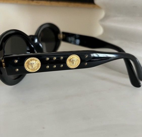 Versace Gianni Versace Sunglasses | Vintage Size ONE SIZE - 8 Thumbnail