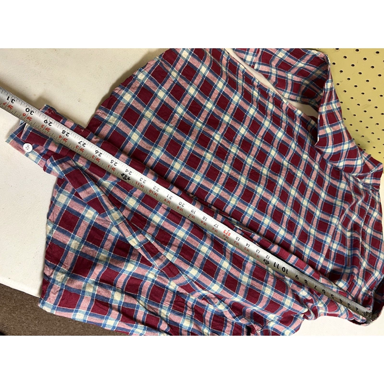 Vintage VTG 70s Donlin Plaid Flannel Shirt 100% Cotton Permanent Press Lightweight L USA Shirt Mens Long Sleeve Button-Up Collared Vintage 70s Size US L / EU 52-54 / 3 - 5 Thumbnail