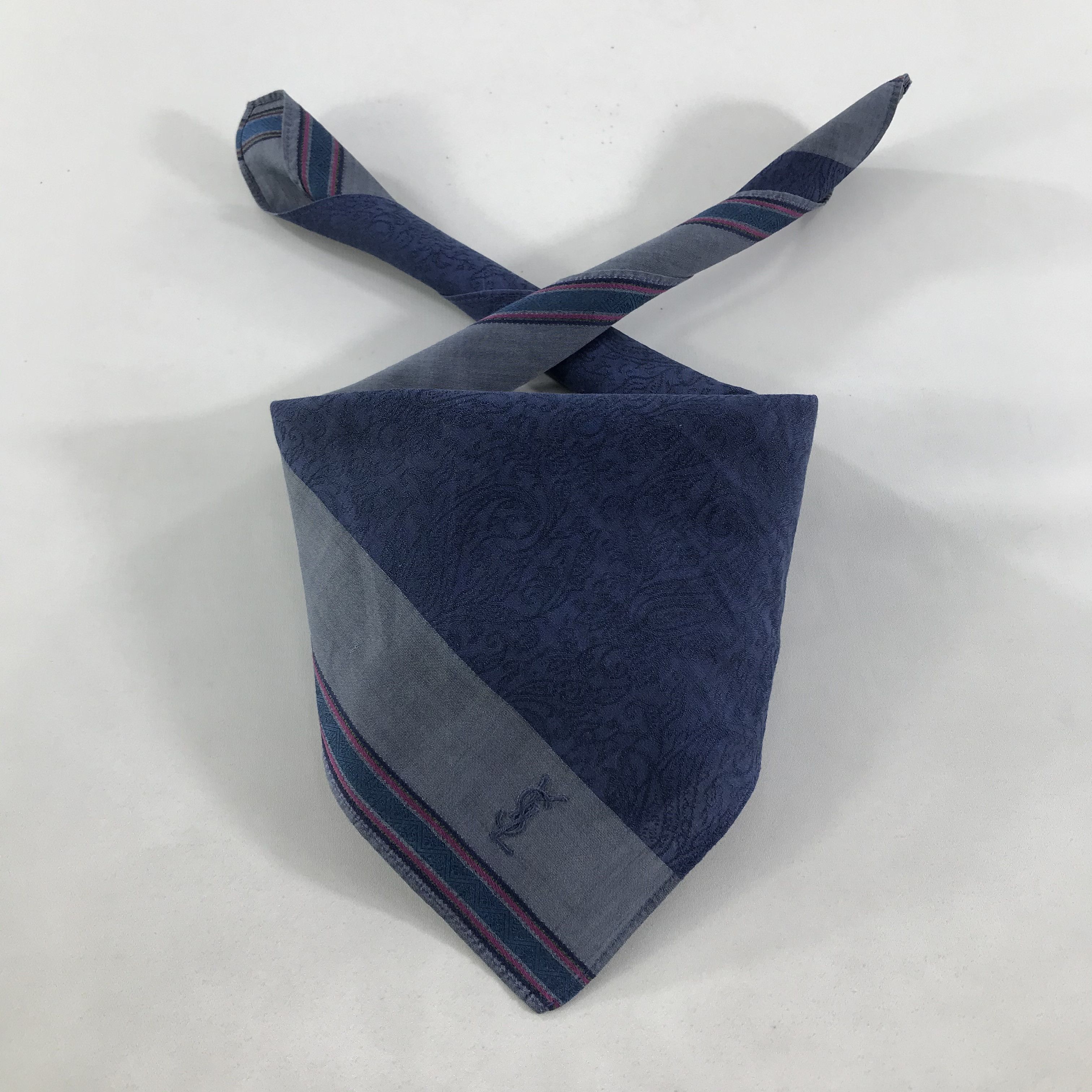 Vintage Yves Saint Laurent Bandana / Handkerchief/Neckerchief -S1729 Size ONE SIZE - 3 Thumbnail
