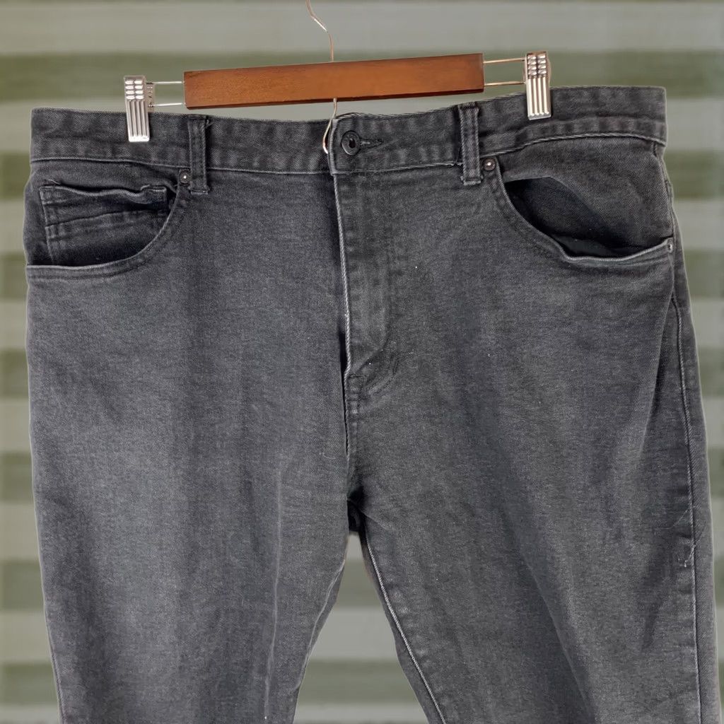 Vintage Smoke Rise Jeans Men 40x34 Black Straight Leg Stretch Knee Seams - Urban Streetwear Size US 40 / EU 56 - 1 Thumbnail