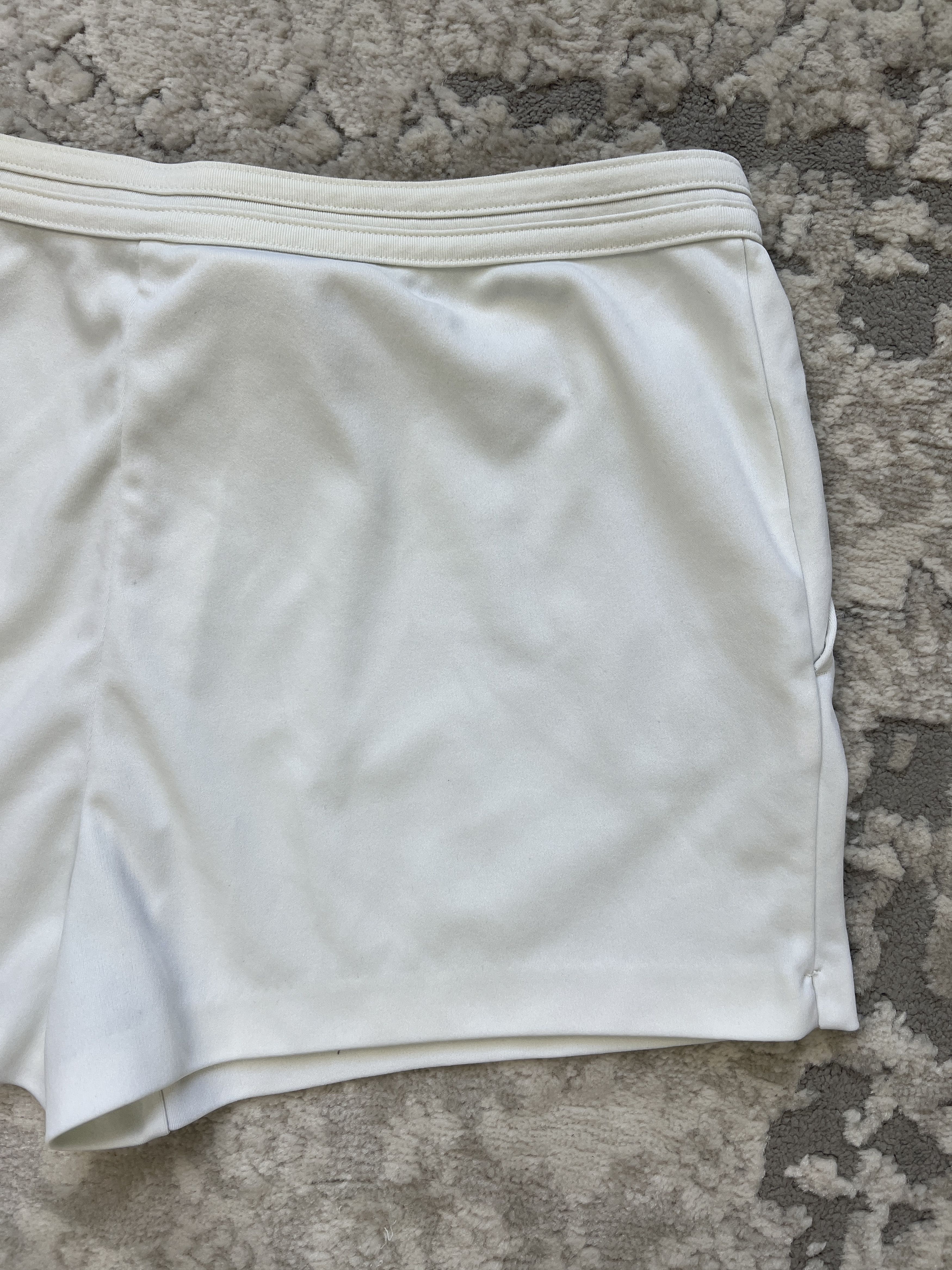 Sergio Tacchini Vintage Sergio Tacchini Tennis Shorts Made in Italy L Size US 34 / EU 50 - 13 Thumbnail