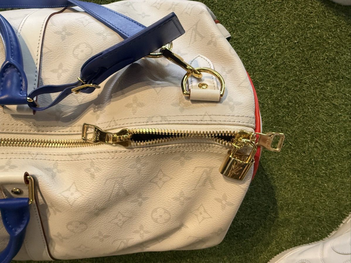 Louis Vuitton × NBA Louis Vuitton X NBA Keepall Antartica Bag Size ONE SIZE - 11 Thumbnail