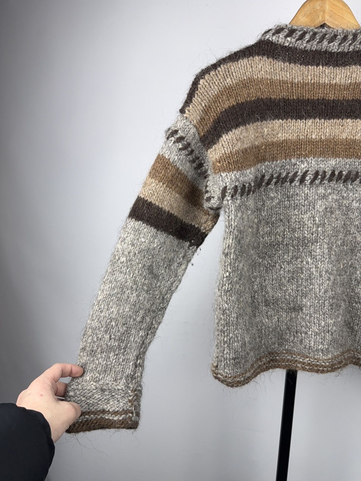 Japanese Brand Retro Vntg 90s Norwegian Hand Knit Wool Cardigan Dale Style Size S / US 4 / IT 40 - 8 Thumbnail
