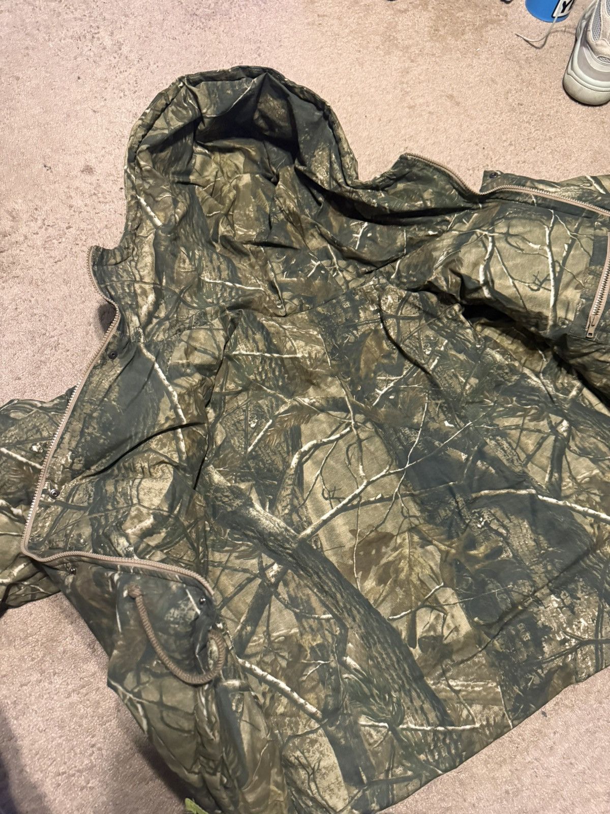Yeezy YEEZY SZN 5 CAMO PUFFER SAMPLE Size US M / EU 48-50 / 2 - 2 Thumbnail