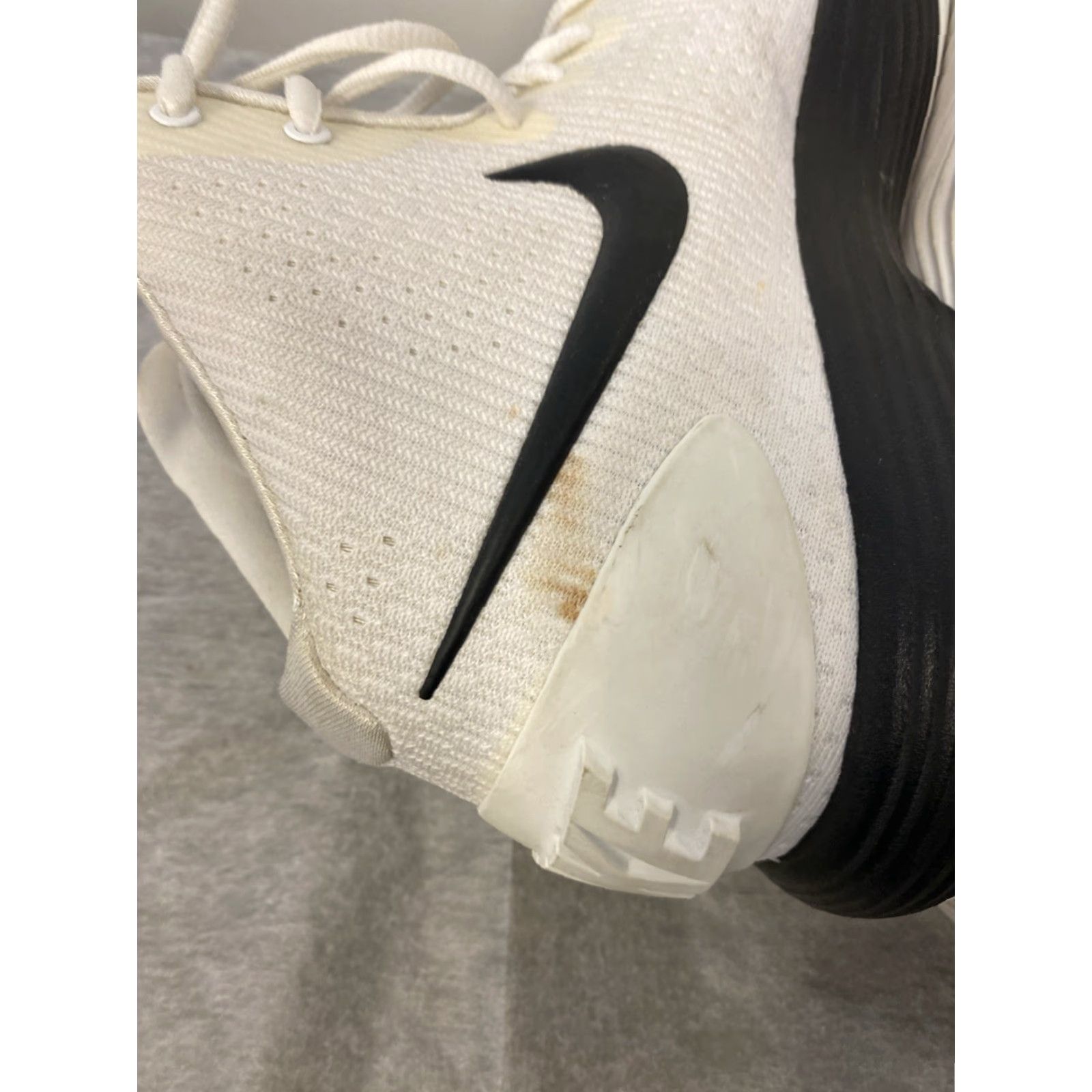 Nike VINTAGE Nike Hyperdunk 2017 Sneaker Mens Adult White 13 14 White/Black 897808-100 Nike Hyperdunk 2017 Size US 13 / EU 46 - 7 Thumbnail