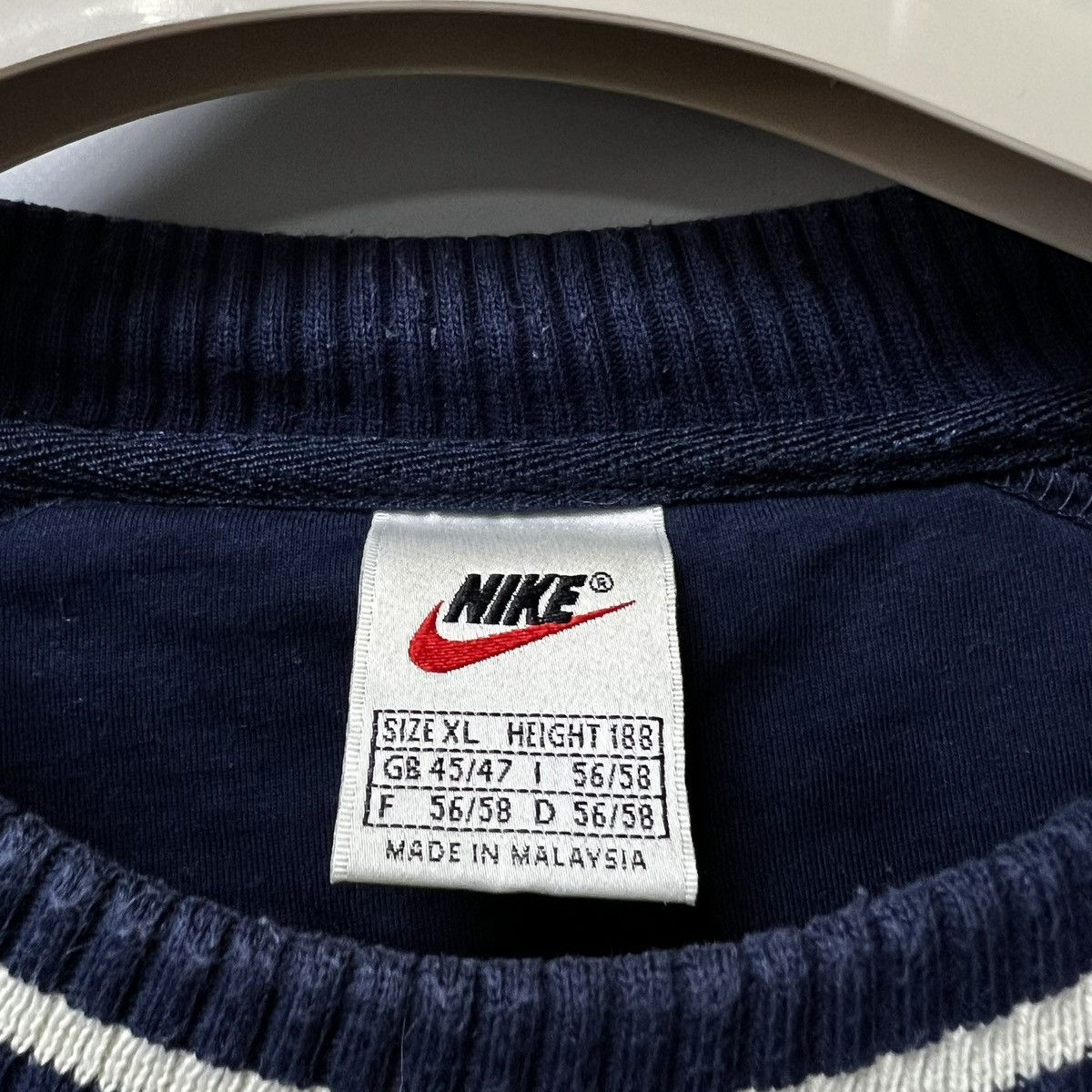 Nike Vintage 90s Nike Sweatshirt Big Logo Y2K Navy Size US XL / EU 56 / 4 - 7 Thumbnail