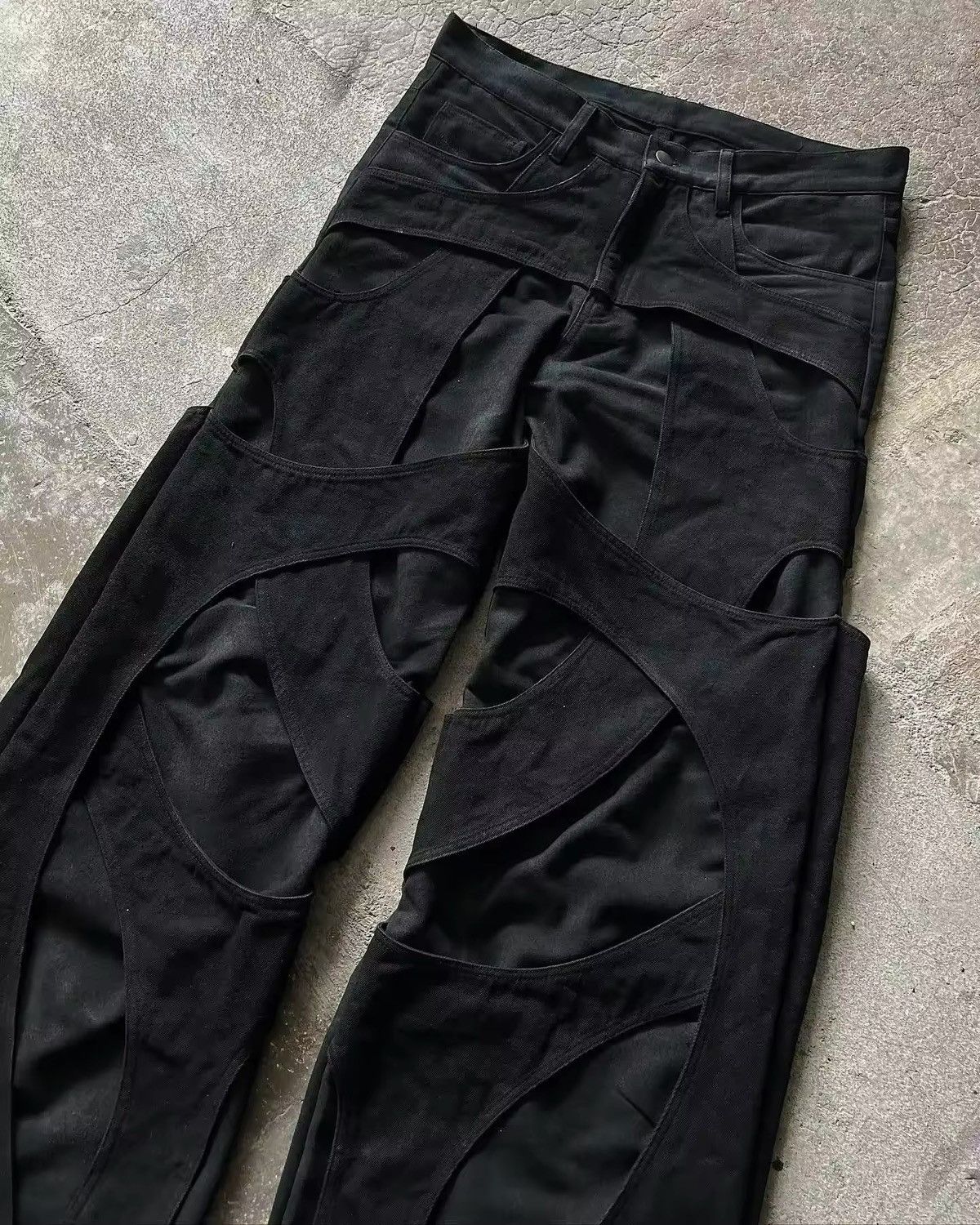 Japanese Brand × Jean Retro Casual Floor Mopping Hollow Patchwork Design Jean Size US 33 - 7 Thumbnail