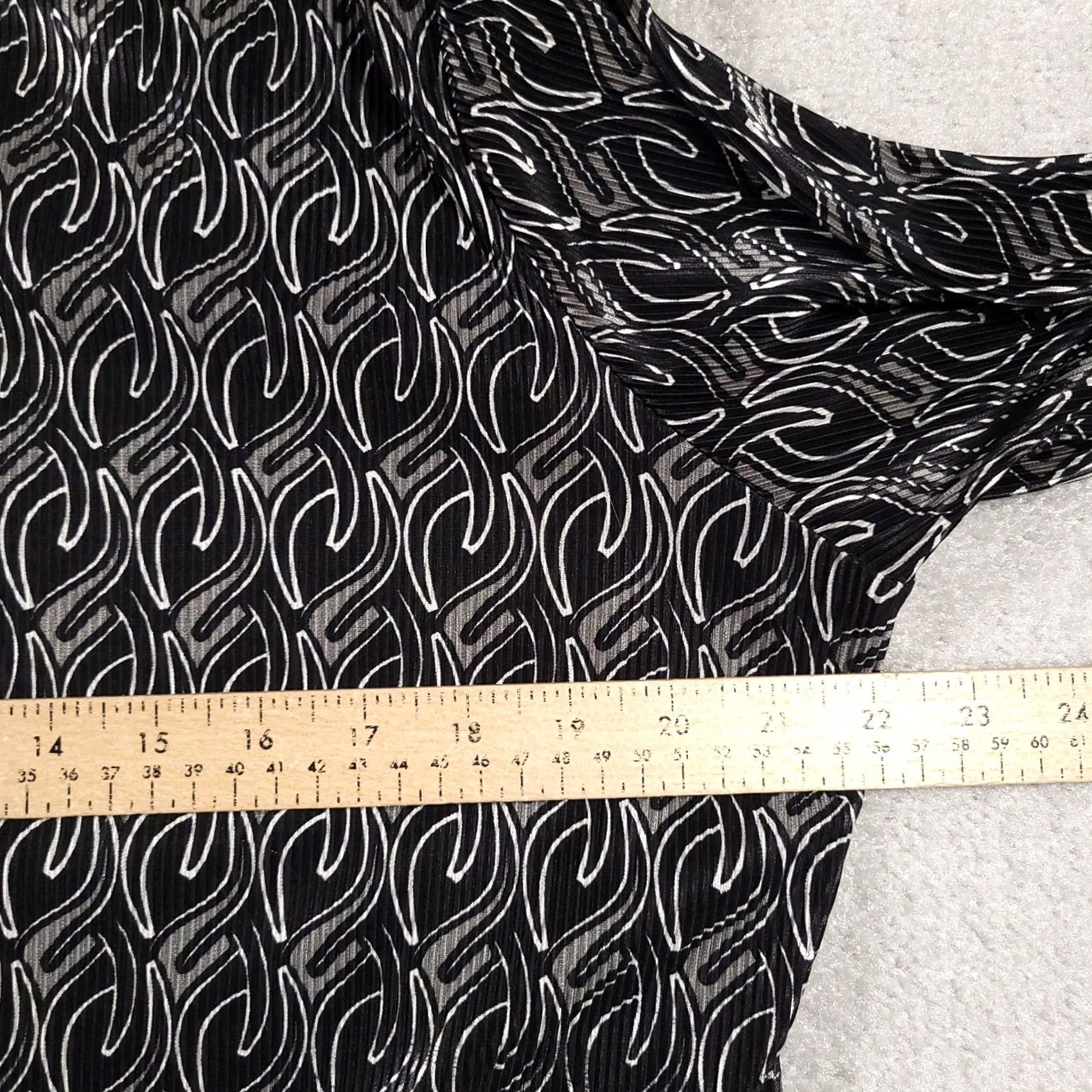 Vintage VINTAGE Lane Bryant Shirt Women's 14/16 Black 3/4 Sleeve Stretch Double Pullover V Neck Blouse Size XL / US 12-14 / IT 48-50 - 7 Thumbnail