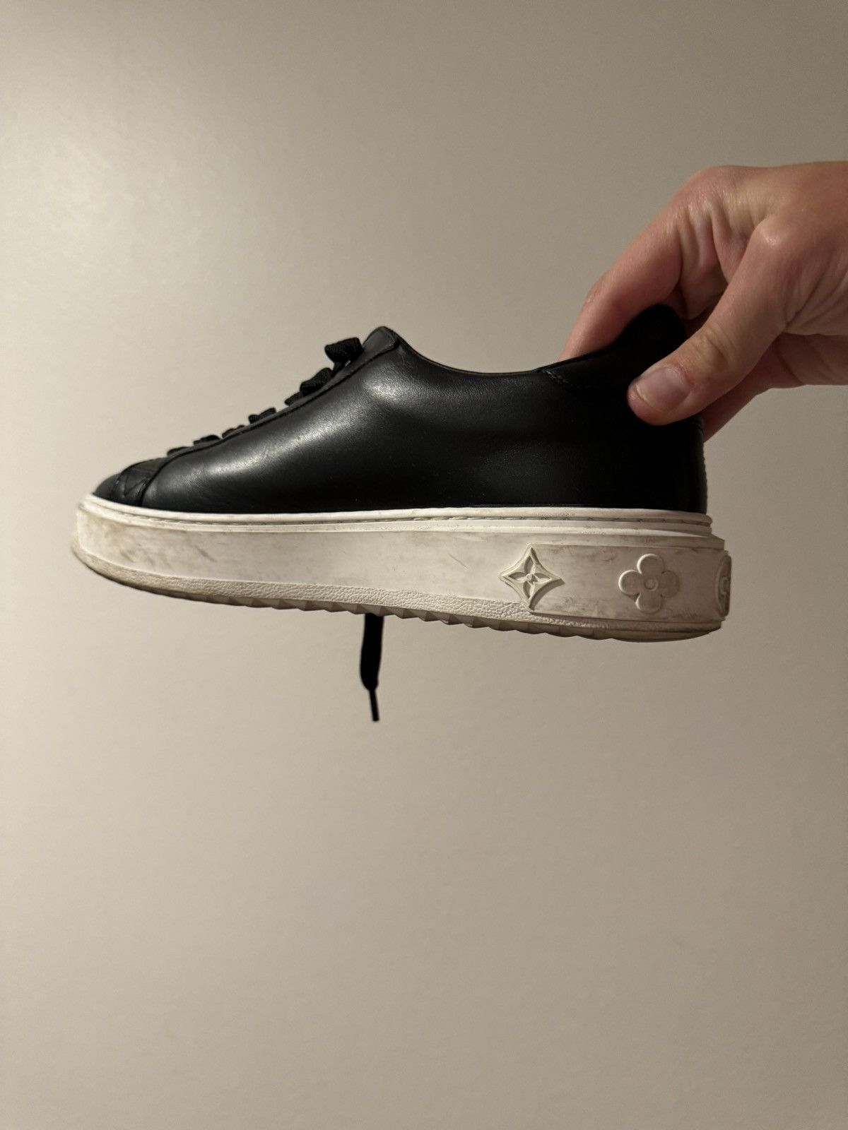 Louis Vuitton Louis Vuitton Time Out Sneaker Size US 8 / IT 38 - 4 Thumbnail