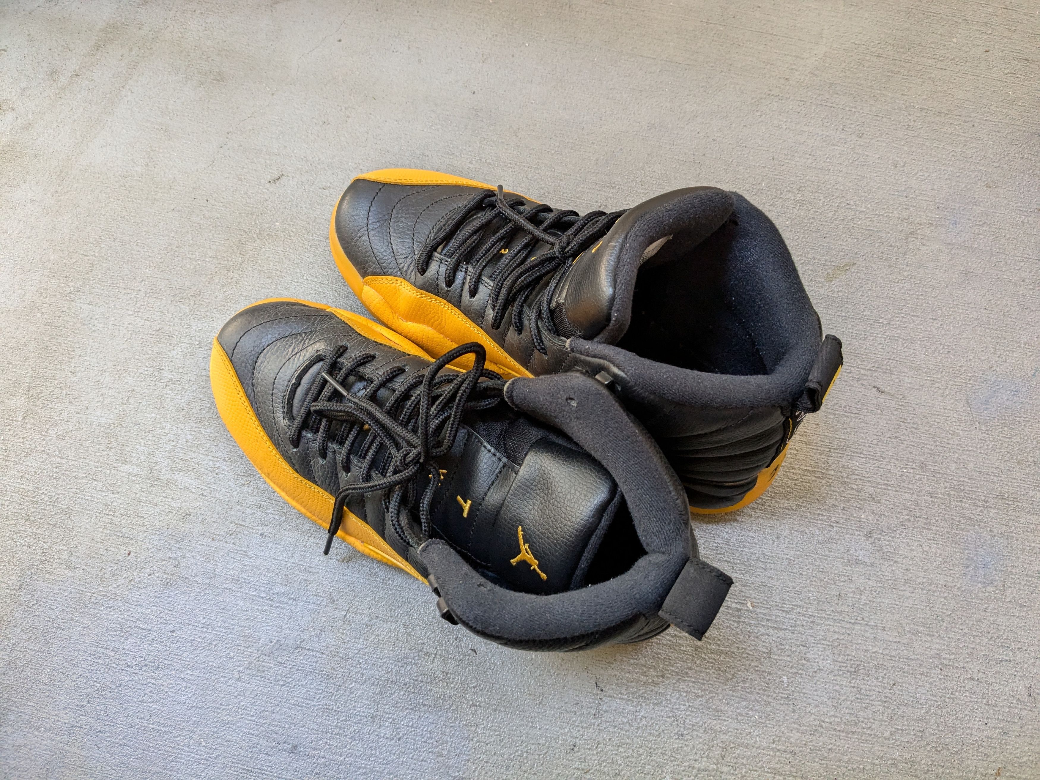 Jordan Brand Nike Air Jordan 12 Retro University Gold 8.5 Yellow Black Size US 8.5 / EU 41-42 - 13 Thumbnail