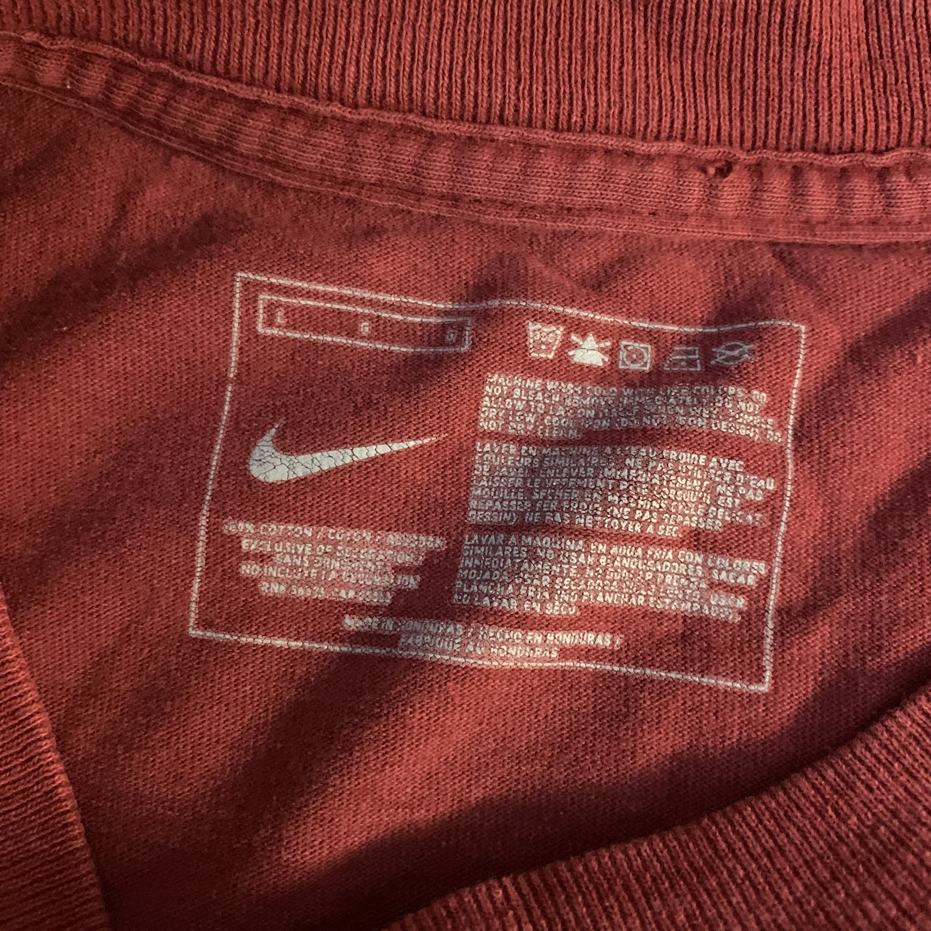 Nike Nike Vintage Physical Education Tee Maroon Red Large Size US L / EU 52-54 / 3 - 3 Thumbnail