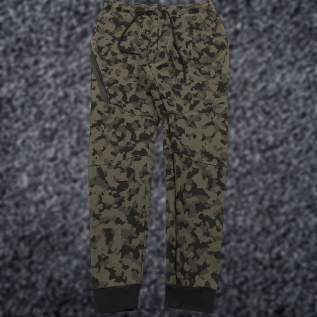 Nike Nike Joggers Mens Medium Tech Fleece Camo Gray Black Sweatpants NSW Sportswear Size US 31 - 1 Thumbnail