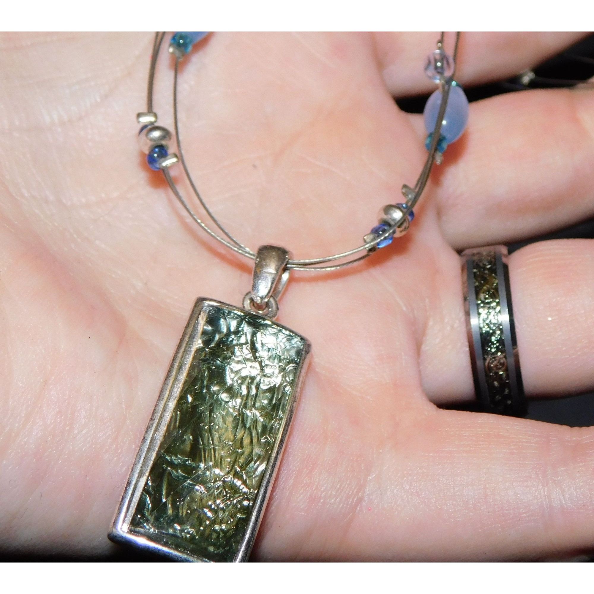 Other Unique Foil Crackle Pendant And Blue Glass Beaded Necklace Size ONE SIZE - 2 Thumbnail