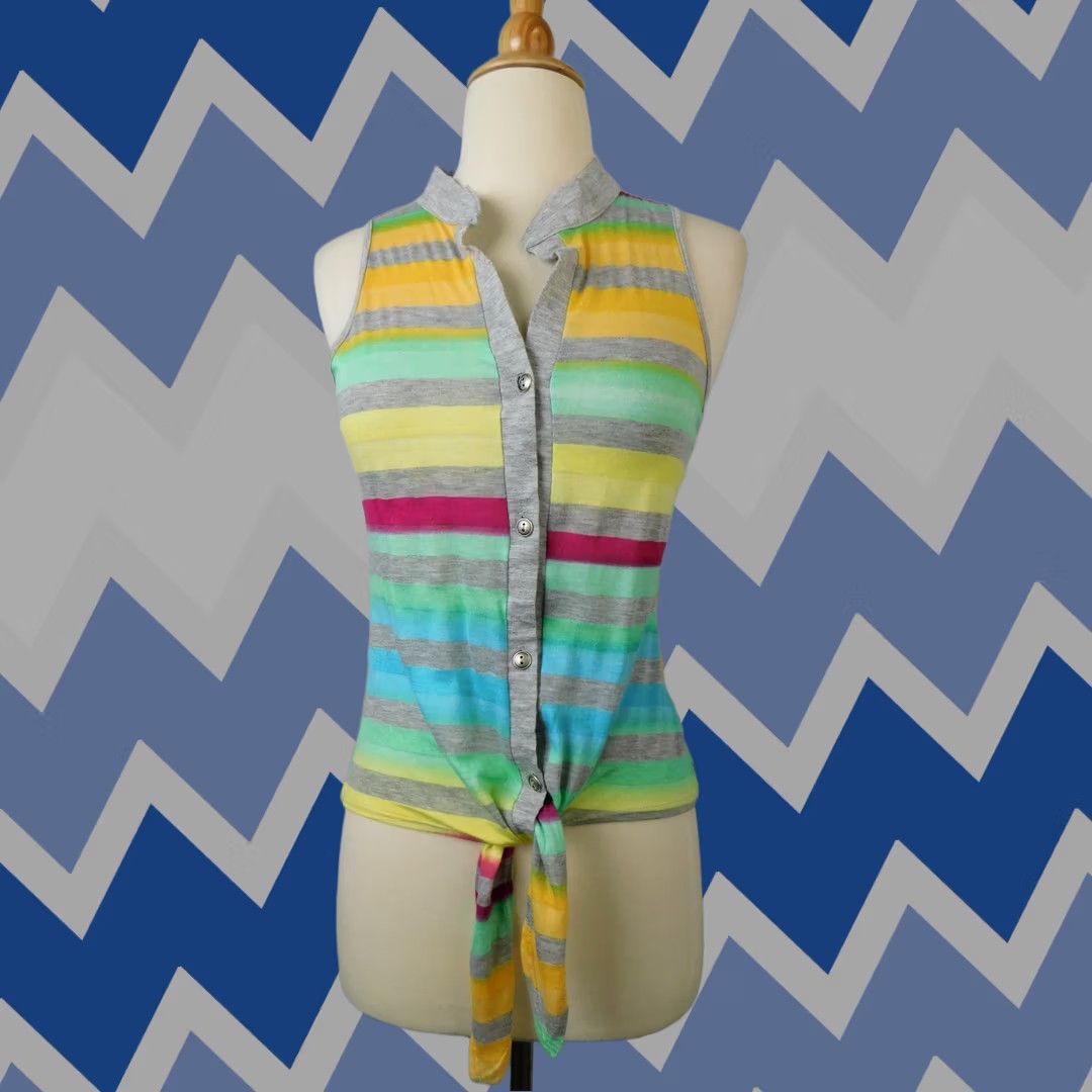 Vintage Body Central Sleeveless Collared Tie-Front Button Up Top Multi Stripe Small 2526 Shirt Women XS? Size S / US 4 / IT 40 - 1 Thumbnail
