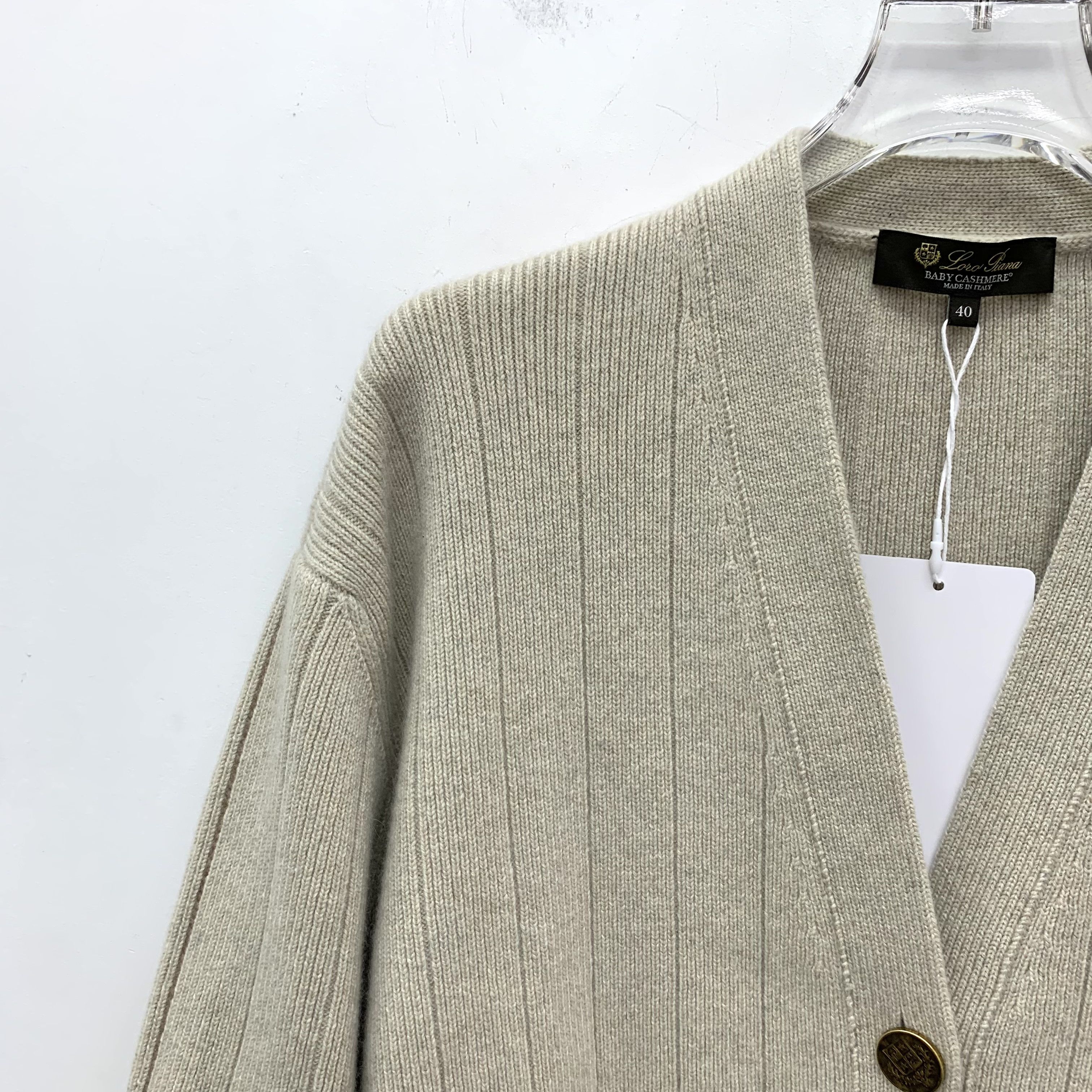 Loro Piana Loro Piana Cashmere V-Neck Cardigan Khaki (40) Size S / US 4 / IT 40 - 3 Thumbnail