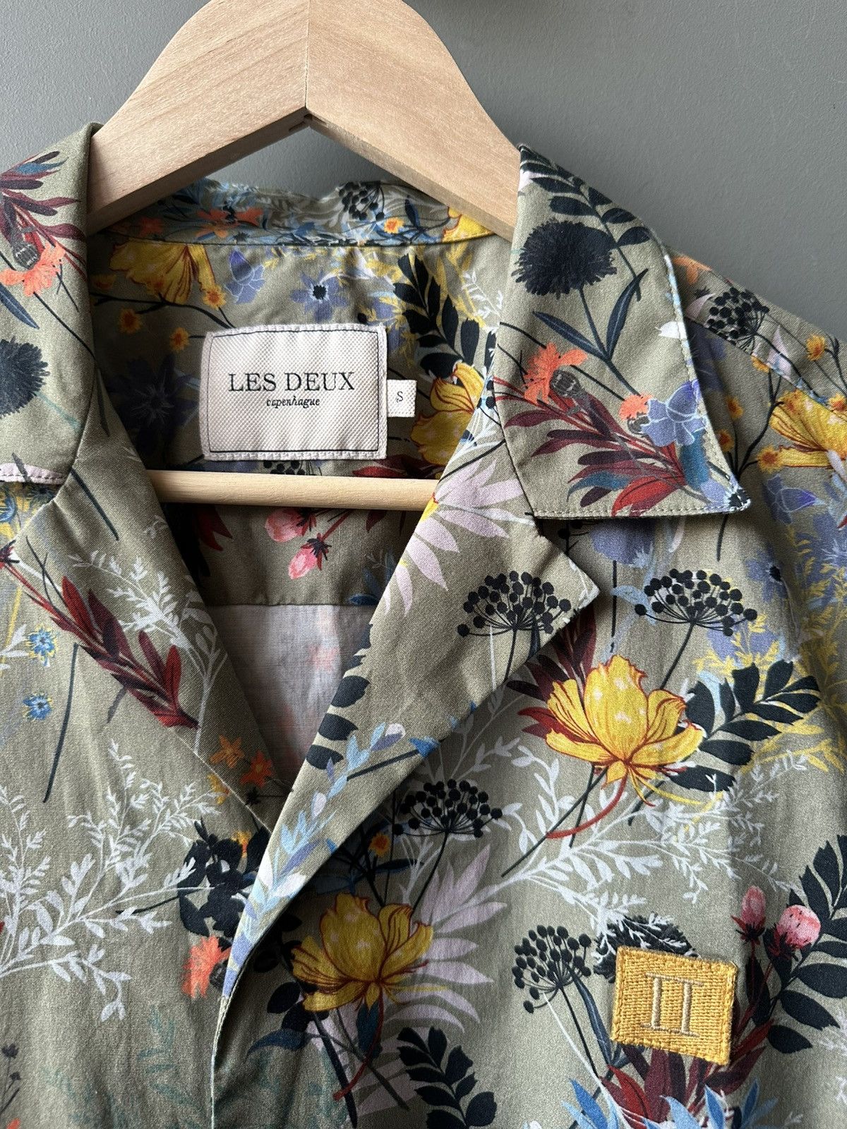 Les Deux Les Deux Copenhague Floral Hawaii Shirt Size S Size US S / EU 44-46 / 1 - 3 Thumbnail