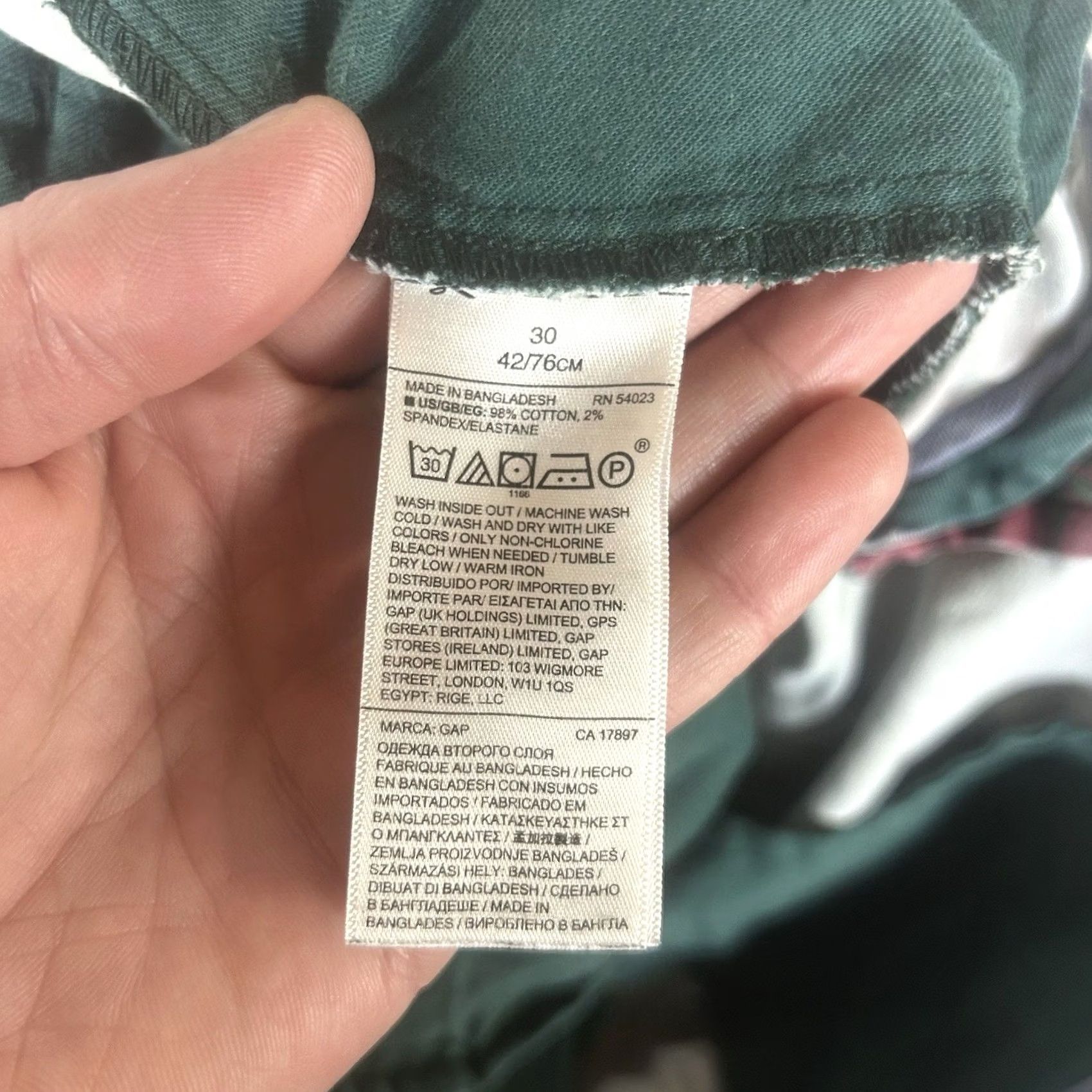 Gap Gap Green Tropic All Over Print 10" Inseam Shorts Mens 30 Vintage Fit Chino Casual Pocket Floral Pattern Size US 30 / EU 46 - 6 Thumbnail