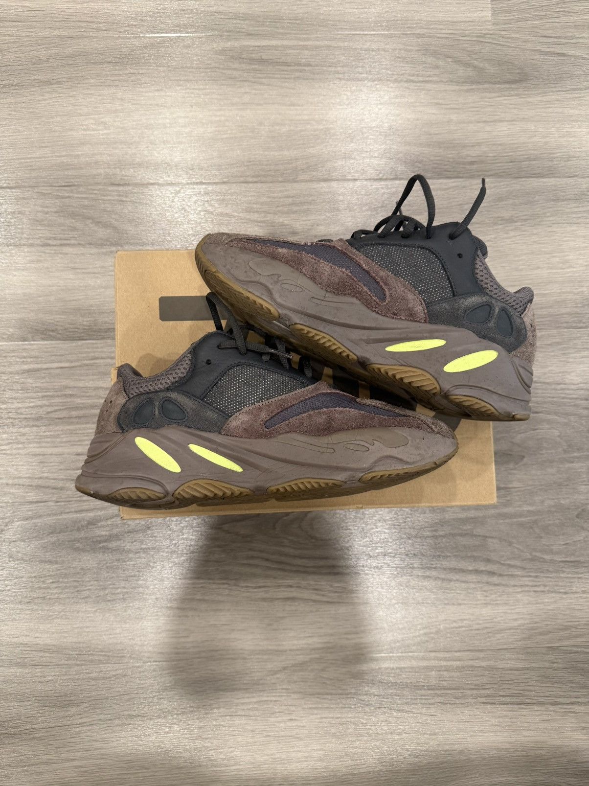 Adidas × Yeezy Adidas Yeezy 700 V1 Mauve Size US 10 / EU 43 - 2 Thumbnail