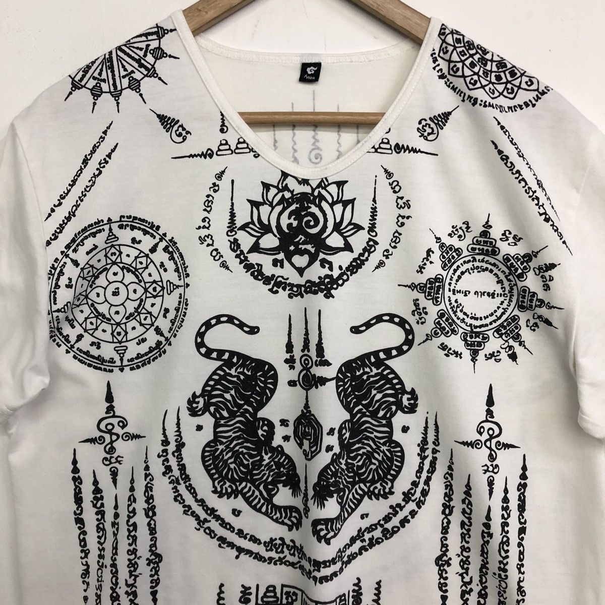 Japanese Brand Amina Sak Yant Twin Tiger Motive Miror Print Shirt Size US M / EU 48-50 / 2 - 7 Thumbnail