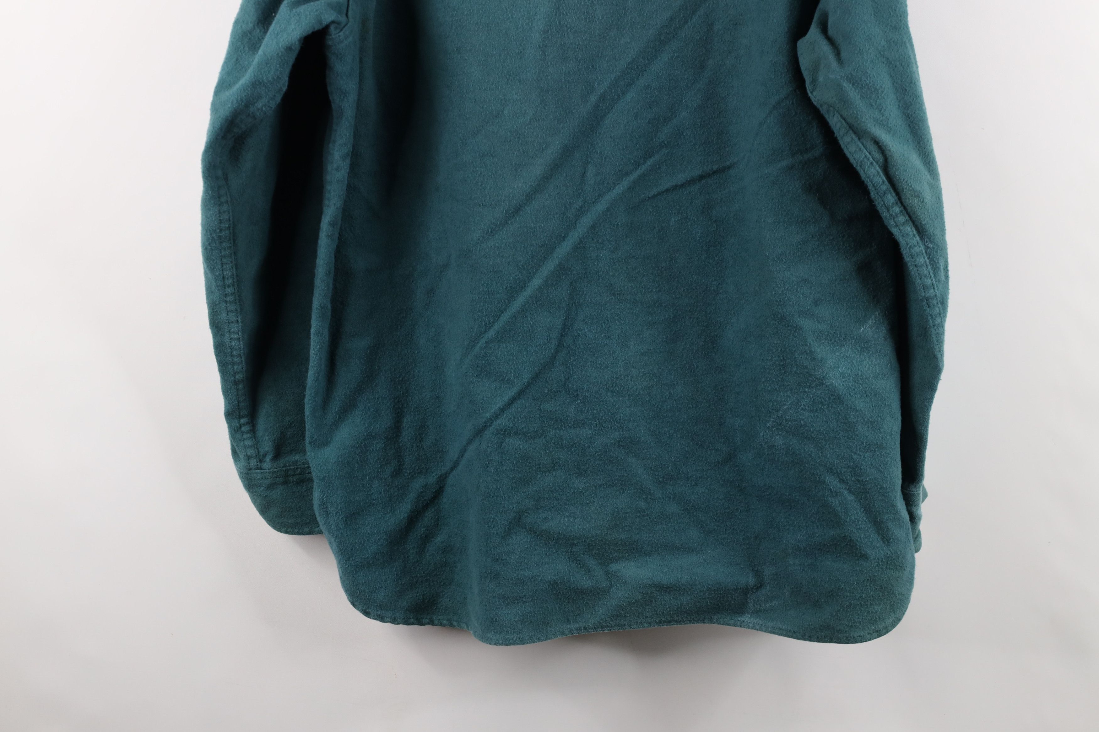 Woolrich Woolen Mills Vintage 90s Woolrich Heavy Chamois Cloth Button Shirt USA Size US L / EU 52-54 / 3 - 13 Thumbnail