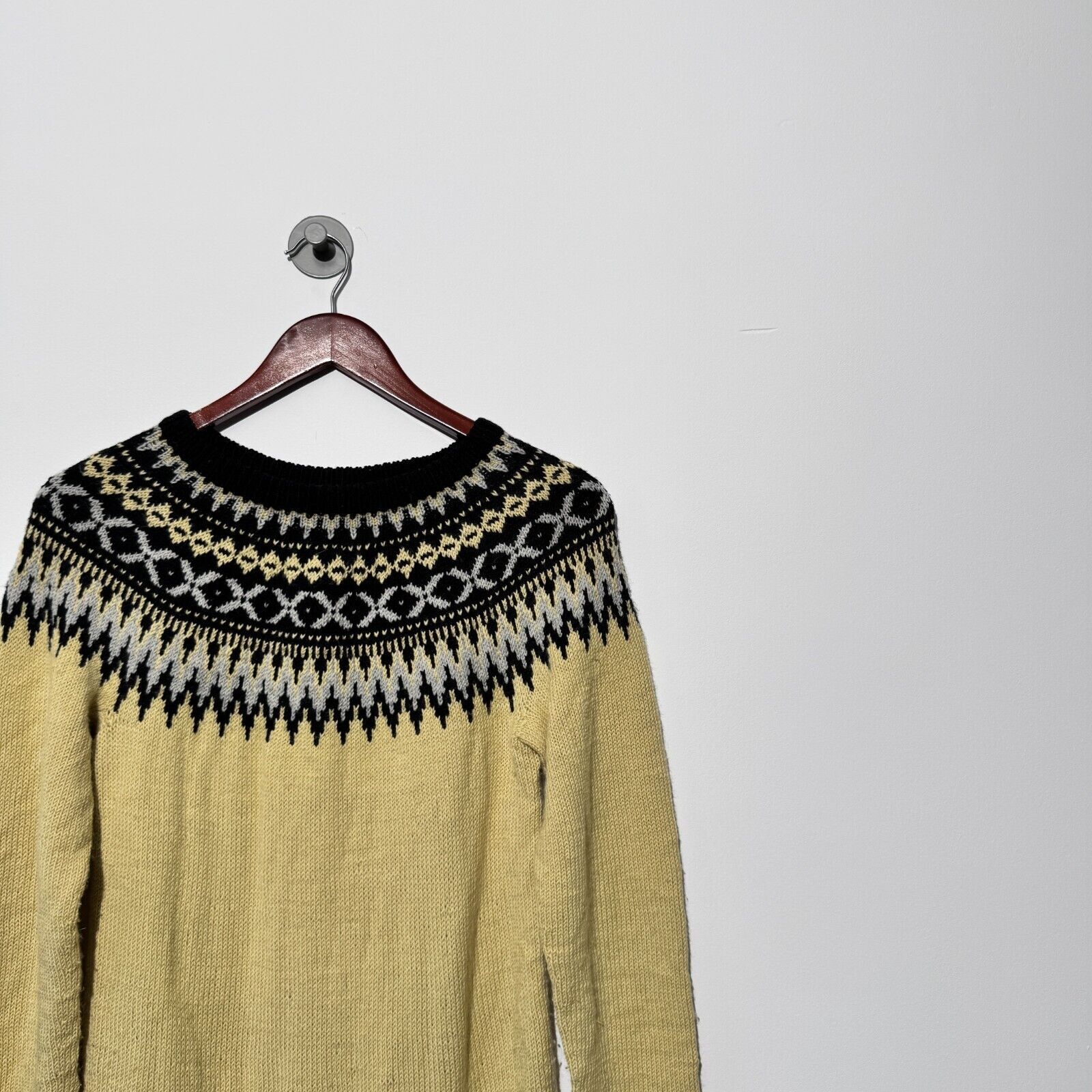 Vintage Vintage Unisex Yellow Wool Sweater Size S Norway Christmas Size US S / EU 44-46 / 1 - 6 Thumbnail
