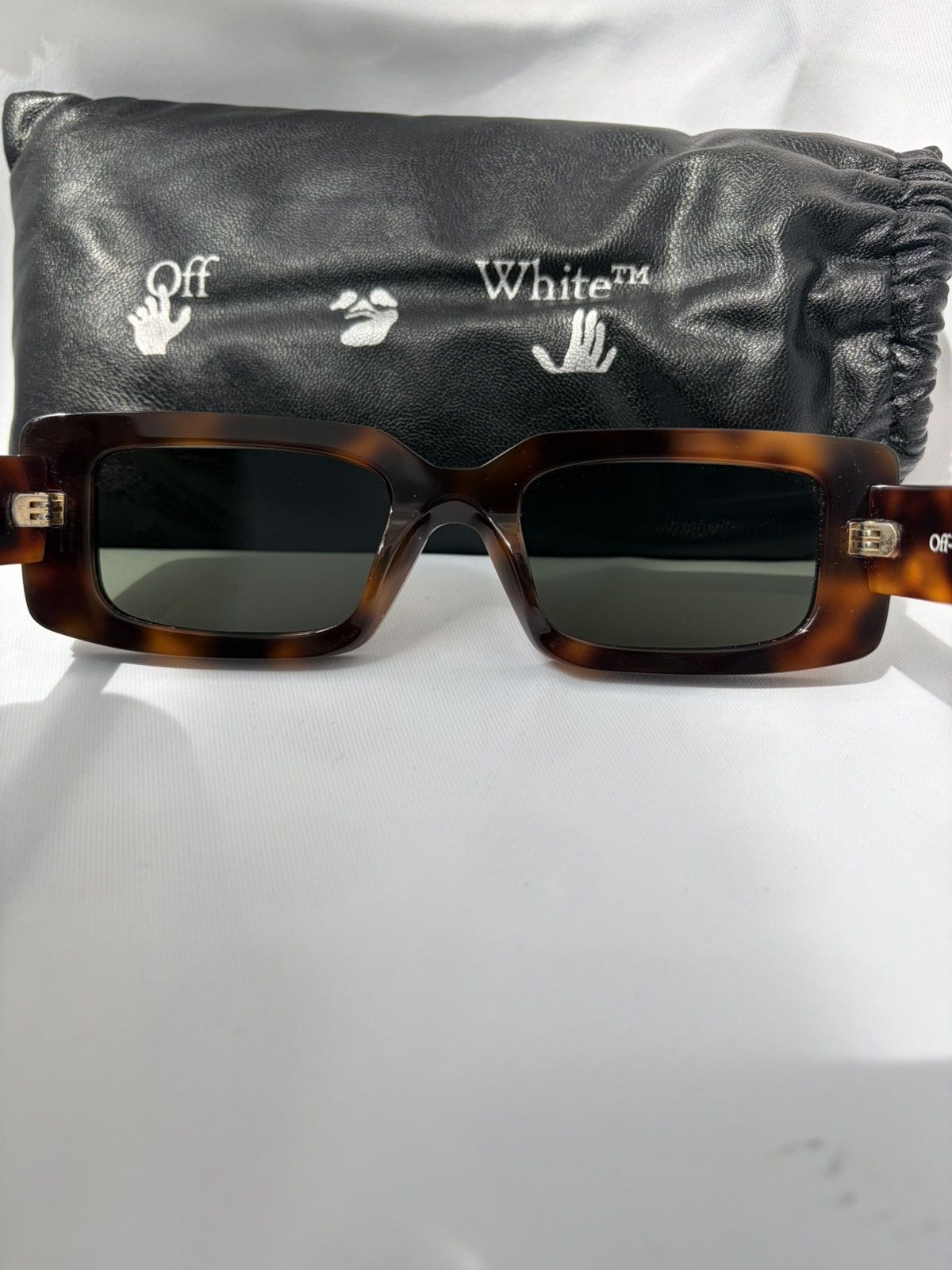 Off-White Off White Turtle Sunglasses Size ONE SIZE - 2 Thumbnail